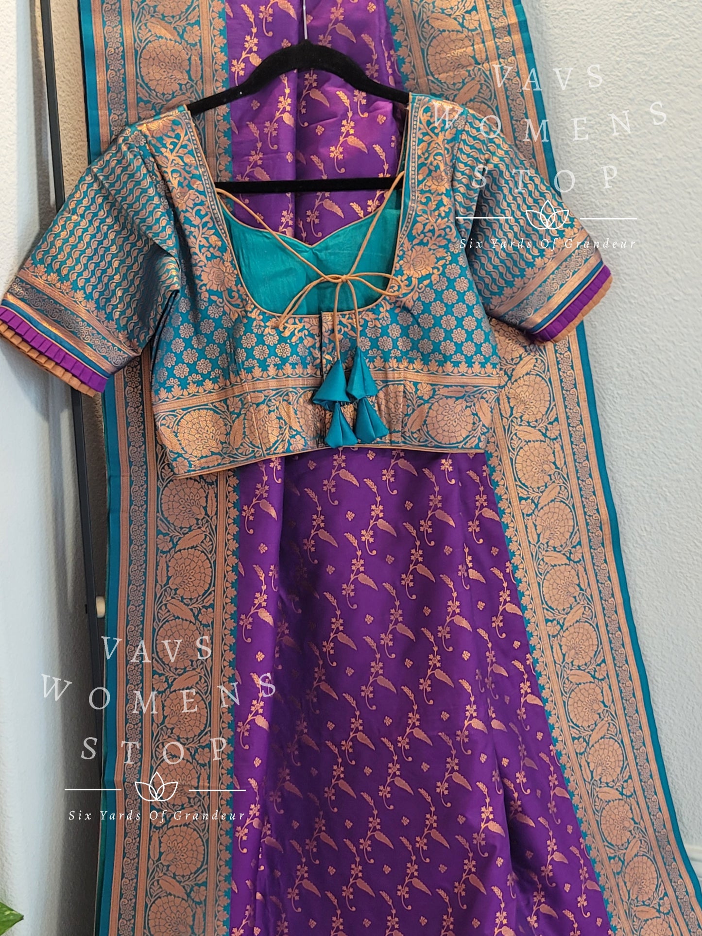 Benarasi Uppada Soft Silk Designer Saree - Blouse