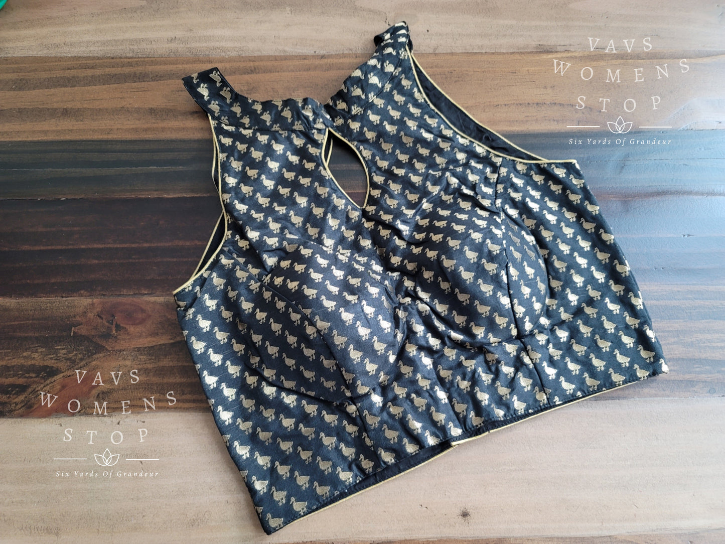 Sleeveless Benarasi Blouse
