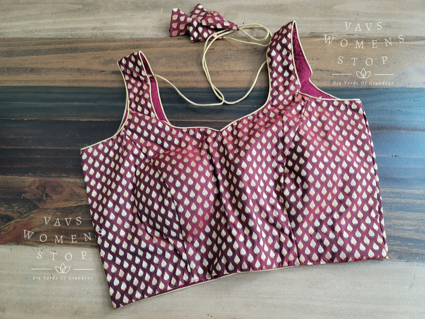 Sleeveless Benarasi Blouse