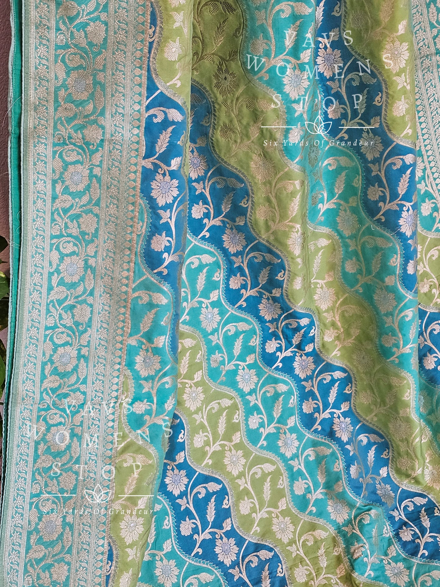 Benarasi Uppada Soft Silk Designer Saree - Blouse