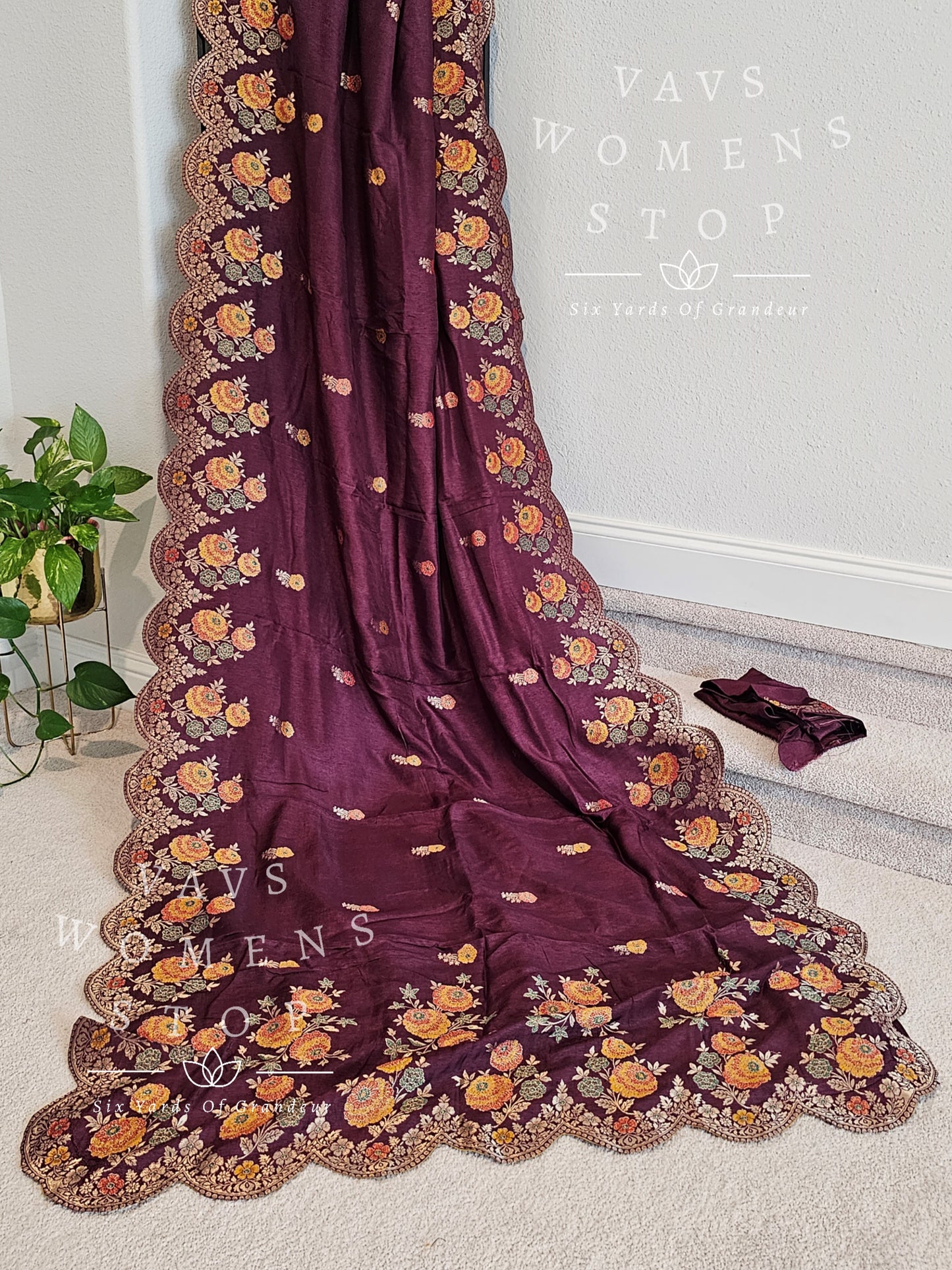 Munga Crepe Silk Scalloped Border Saree