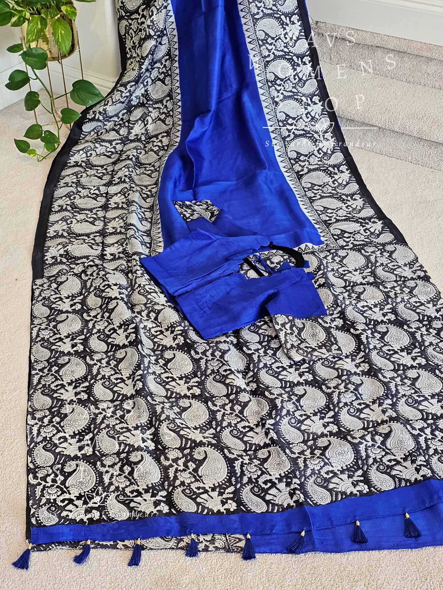 Pure Murshidabad Silk Saree - Blouse