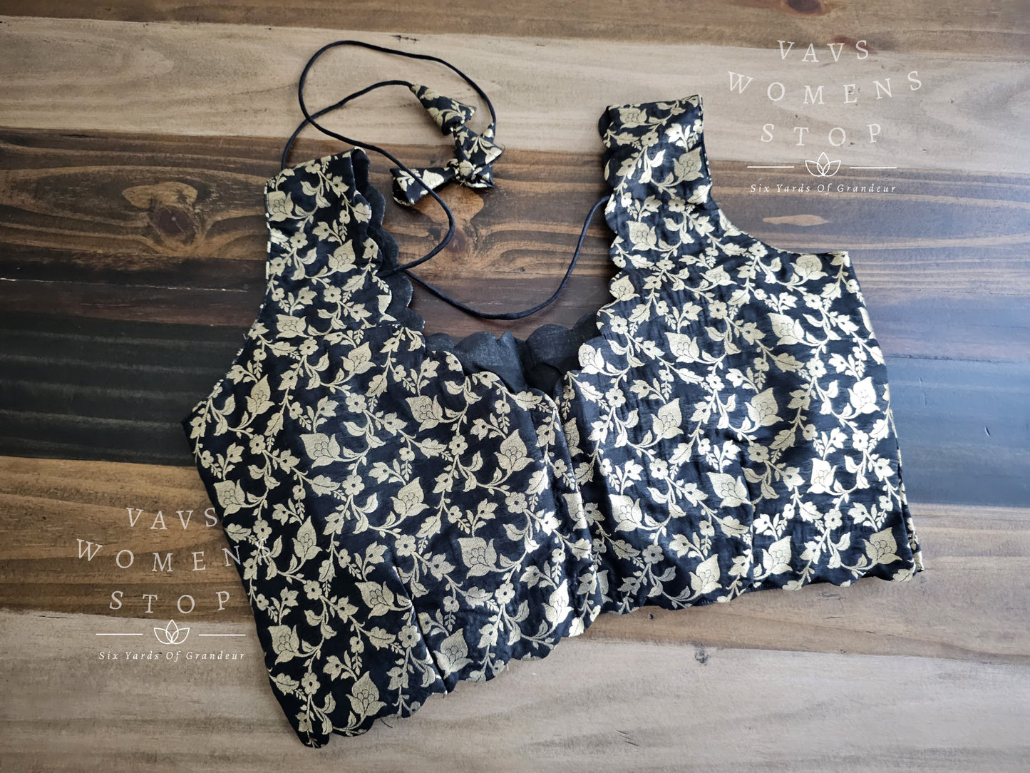 Sleeveless Benarasi Blouse
