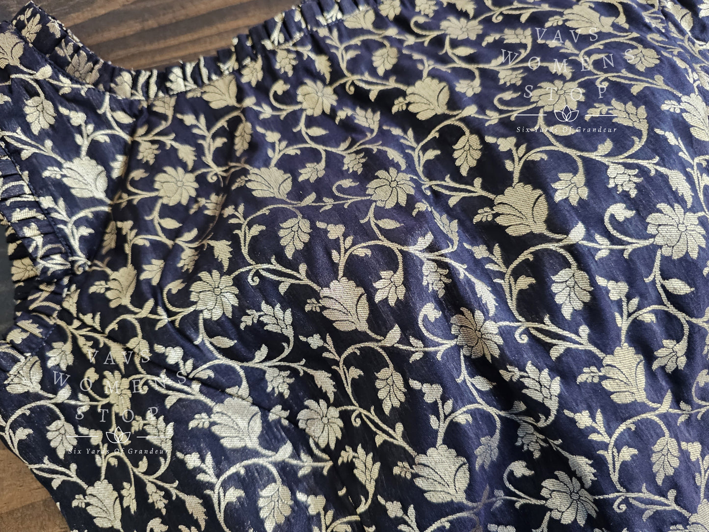 Sleeveless Benarasi Blouse