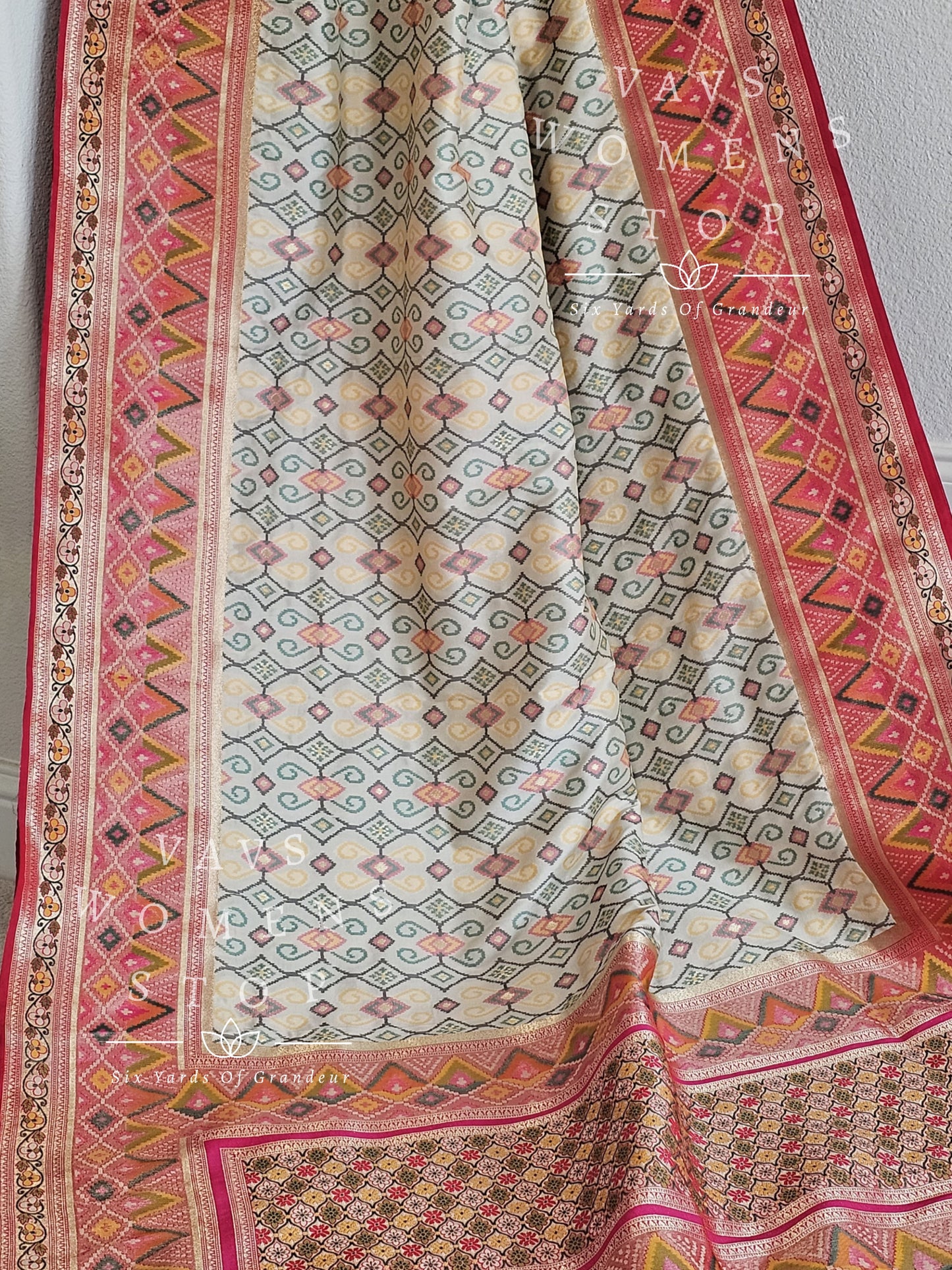 Designer Patola Benarasi Soft Silk saree - Blouse