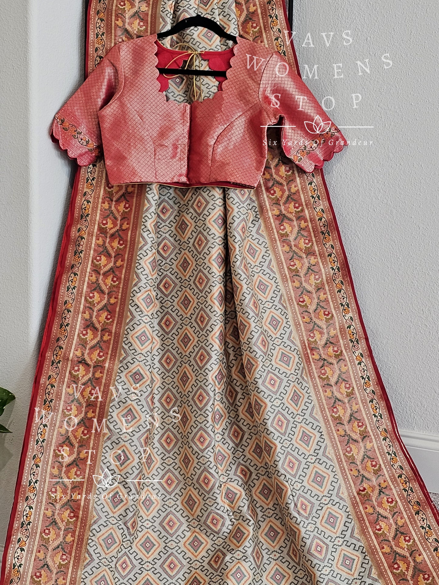 Designer Patola Benarasi Soft Silk saree - Blouse