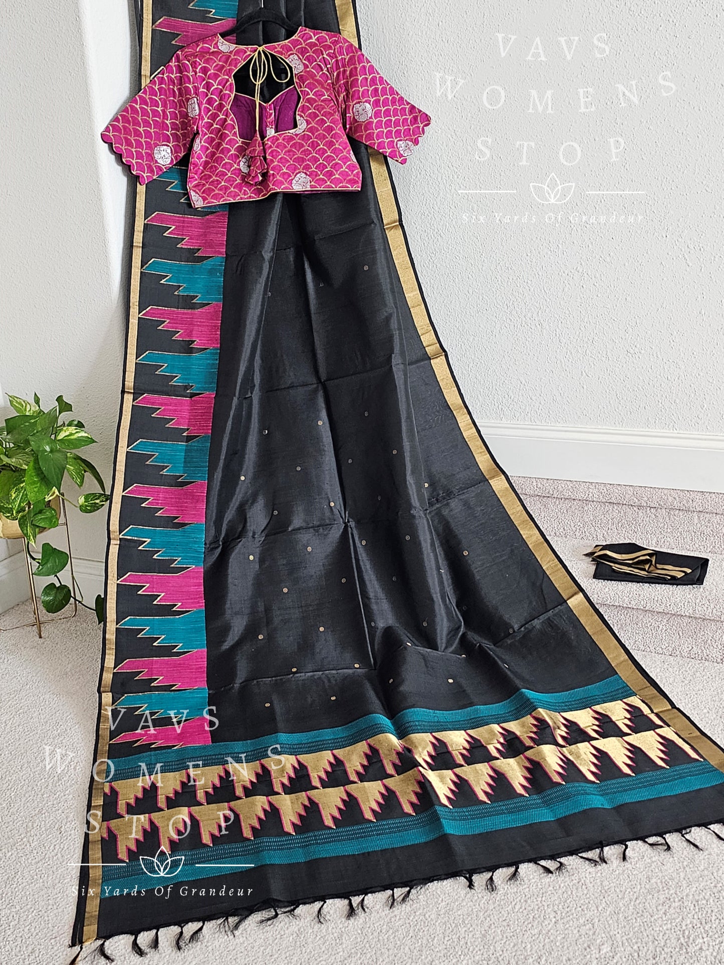 Pure Kanchi Pattu Soft Silk Saree with stitched blouse