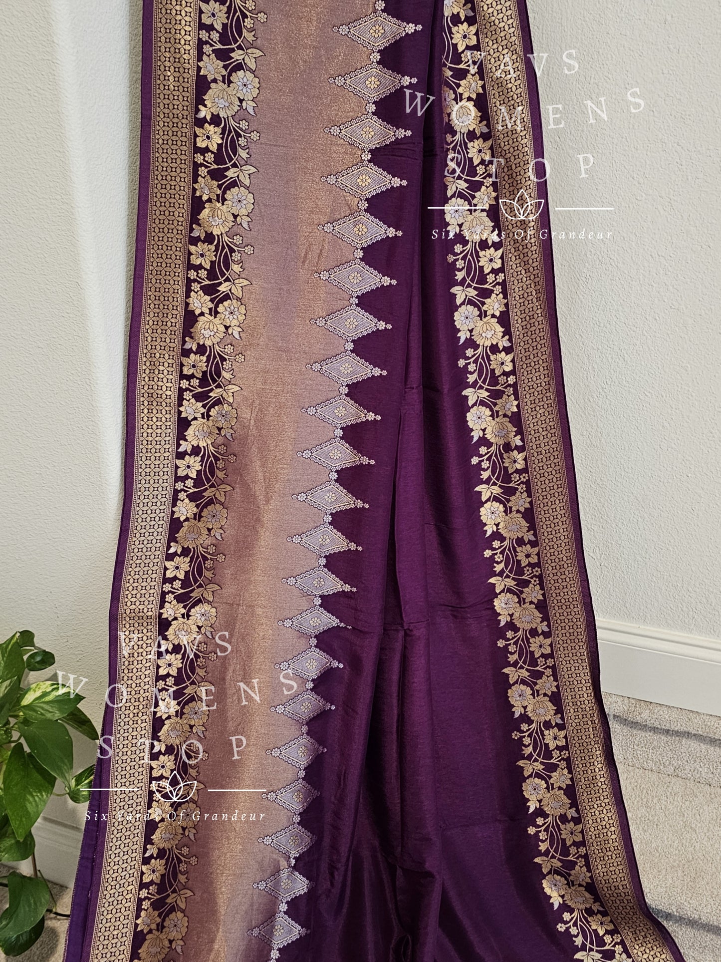 Munga Benarasi Crepe Silk Saree