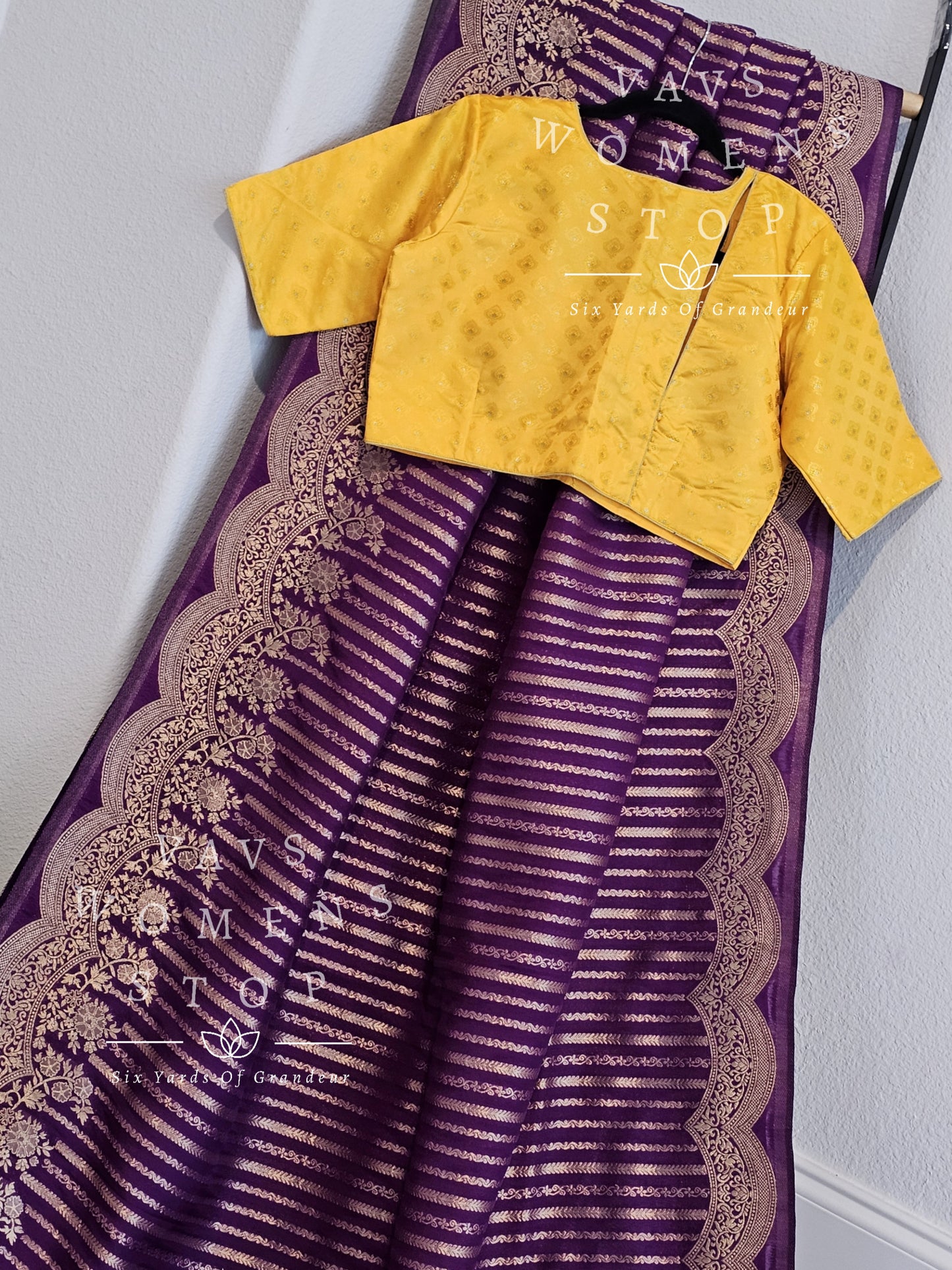 Semi Crepe Benarasi Silk Saree - Blouse