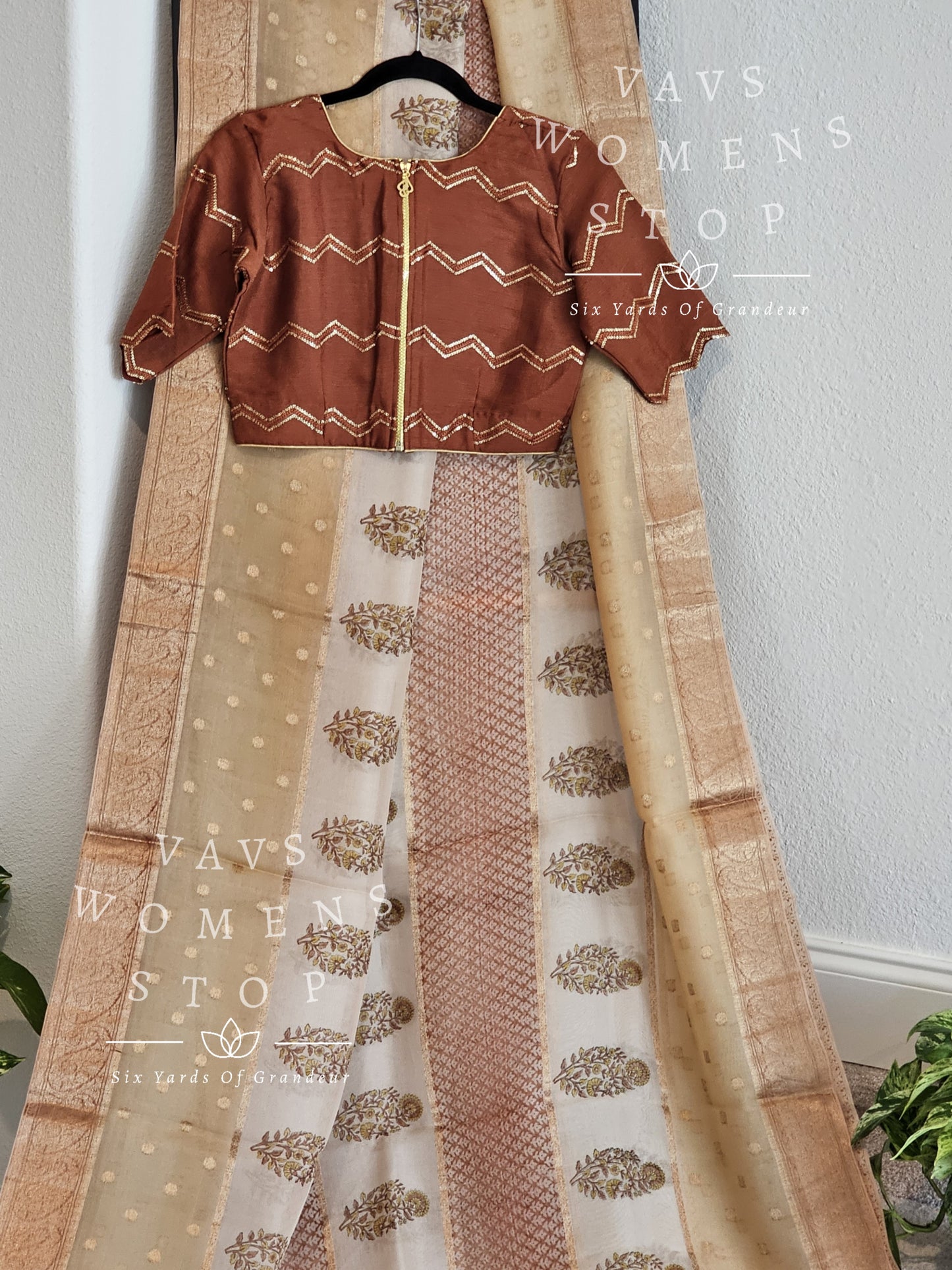 Pure Kora Organza Designer Floral Prints Saree - Pure Chinon Chiffon Blouse