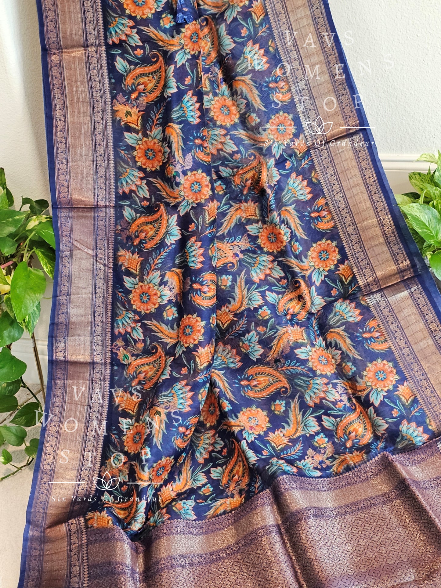 Pure Organza Designer Floral Prints Saree - Blouse