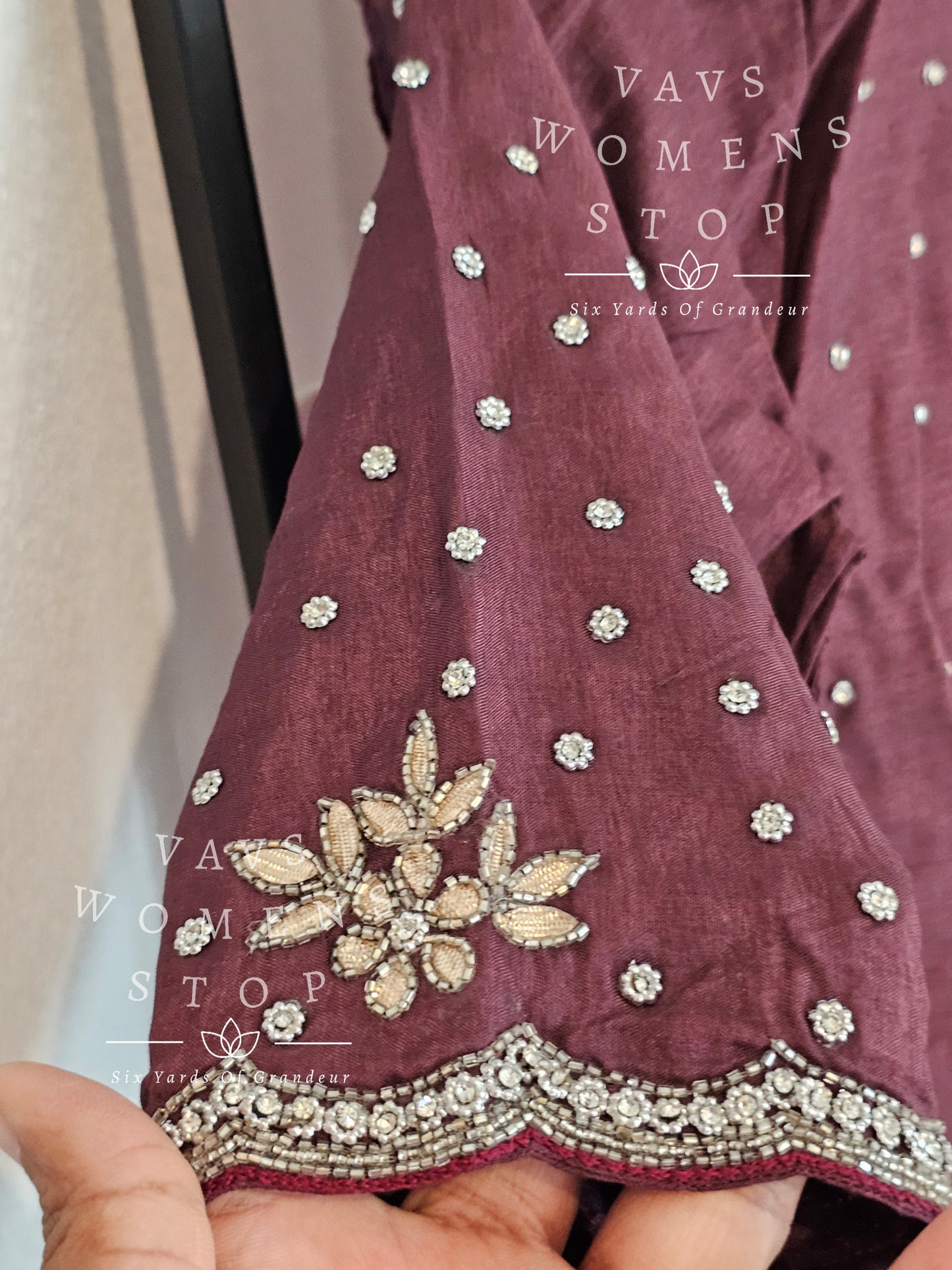 Pure Brasso Organza Designer Floral Prints Saree - Blouse