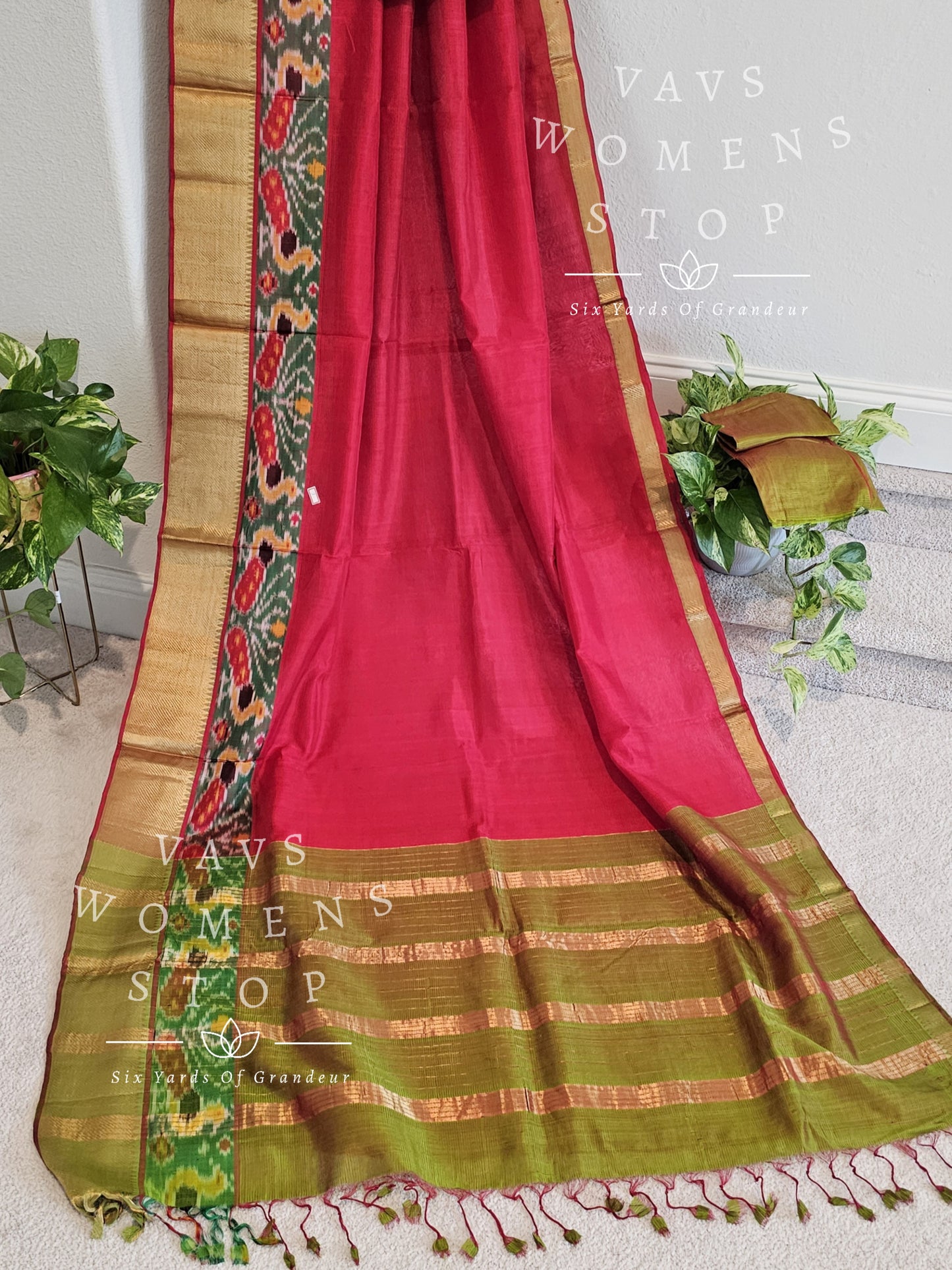 Mangalagiri Pattu Pochampally Border Saree - Blouse