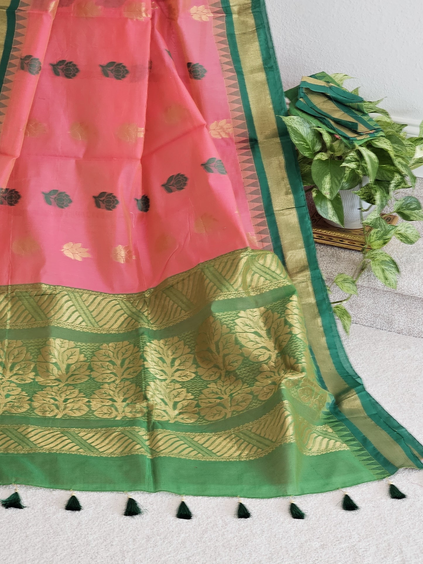 Chanderi Kuppadam Temple Border Saree - Benarasi Blouse