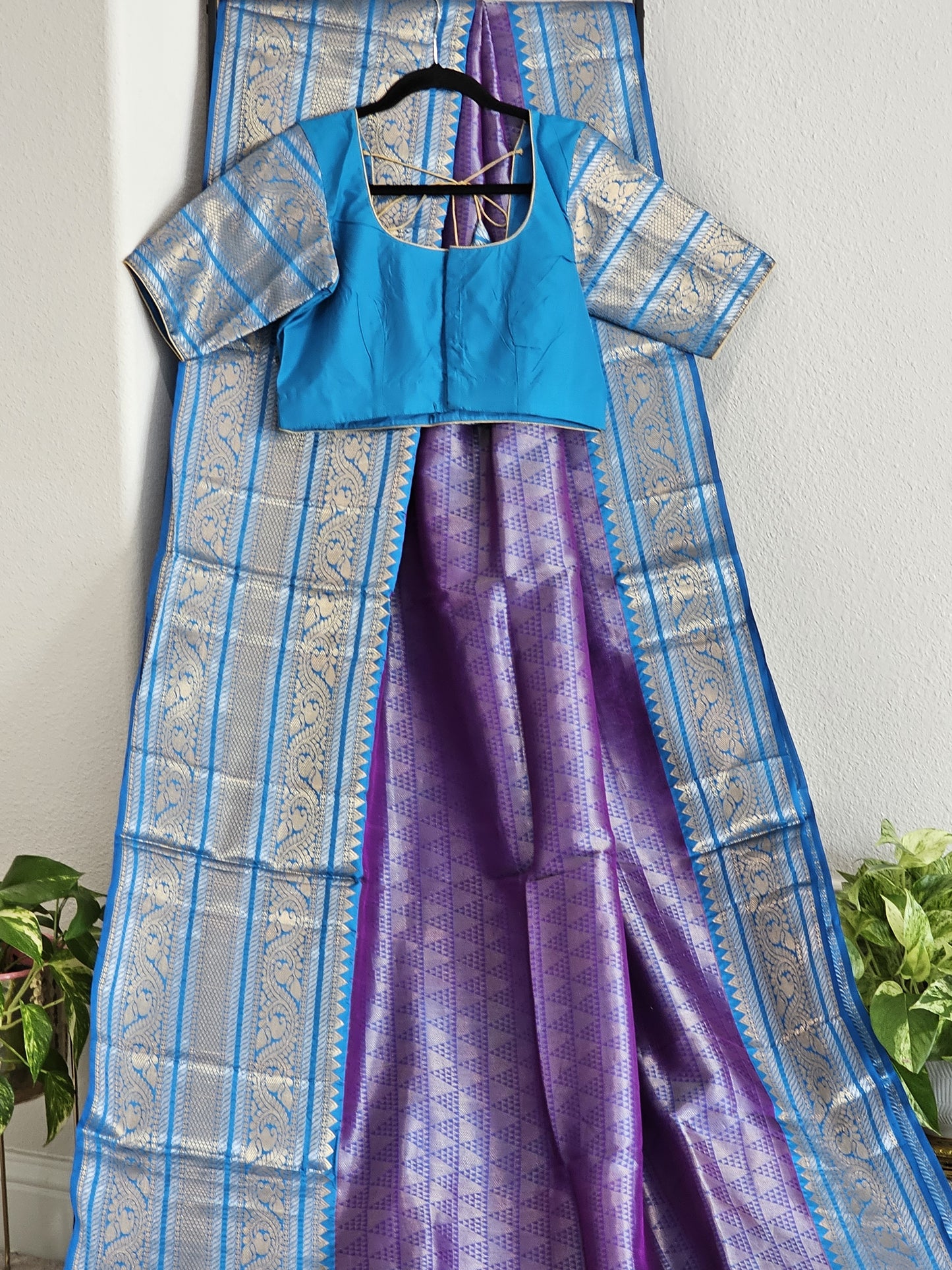 Pure Kuppadam Handloom Kanchi Border Allover Weaving Designer Saree - Blouse