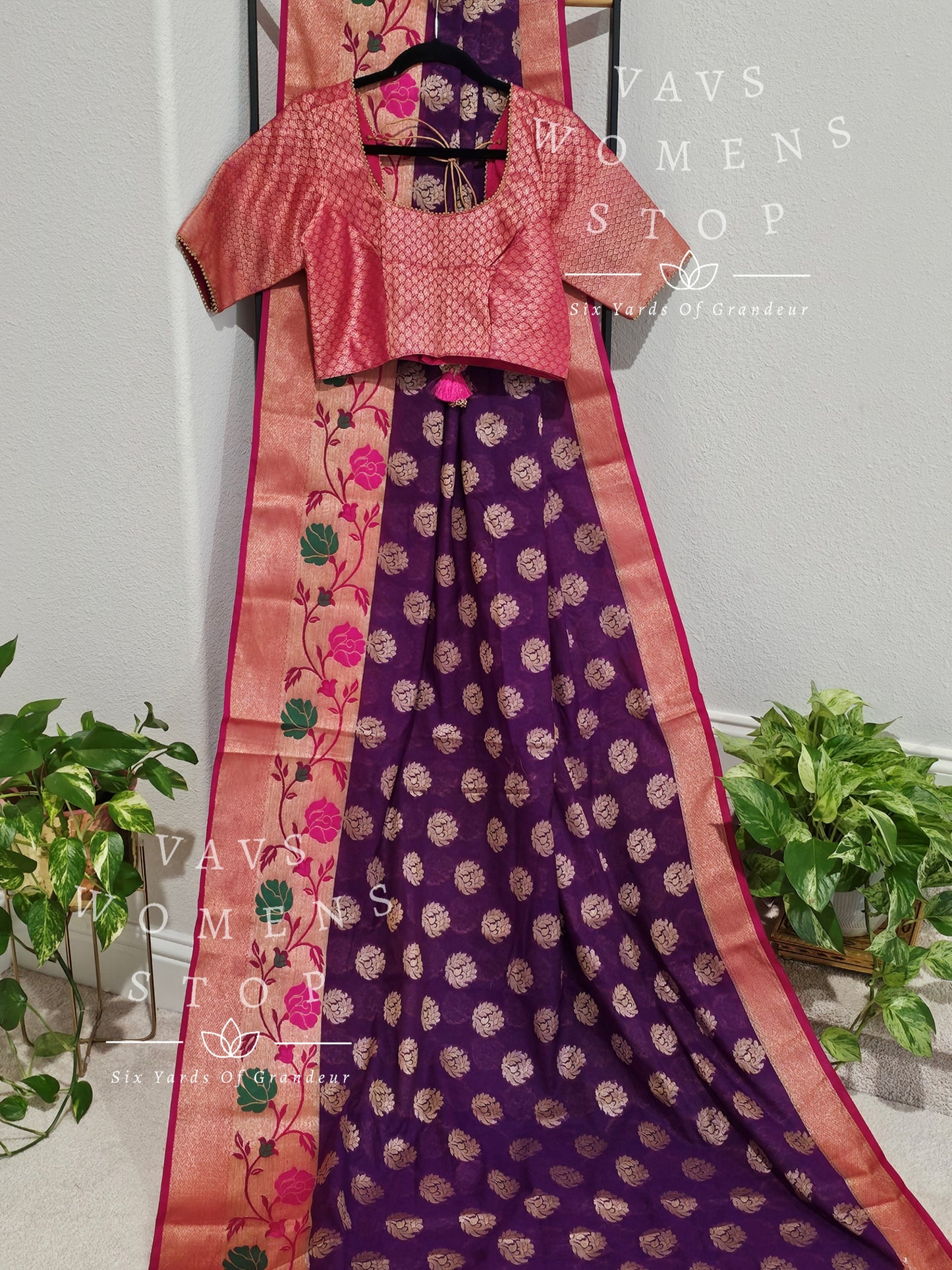 Semi Georgette Silk Cotton Paithani Border Saree - Blouse