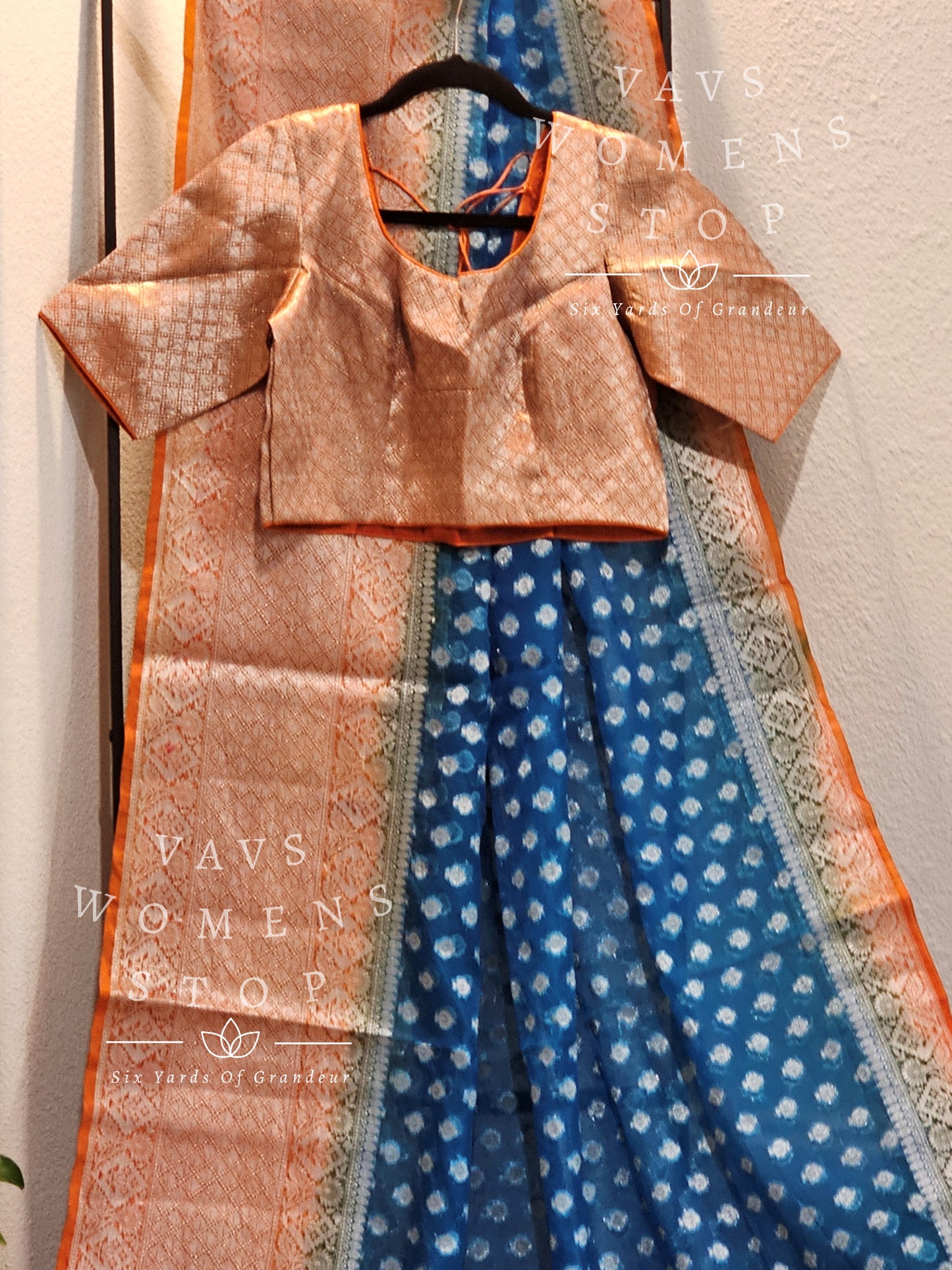 Kanchi Border Semi Organza Saree - Blouse