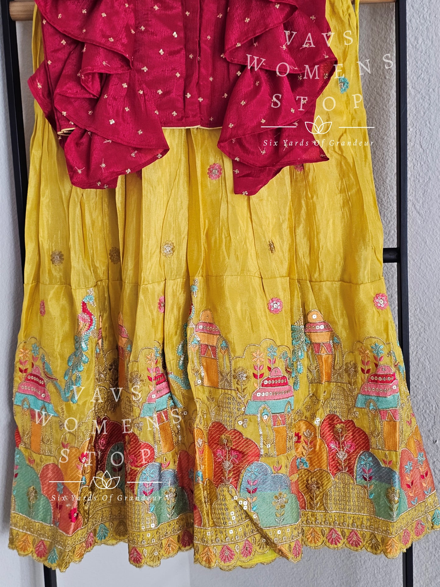 Munga Silk Tissue Lehenga - Blouse