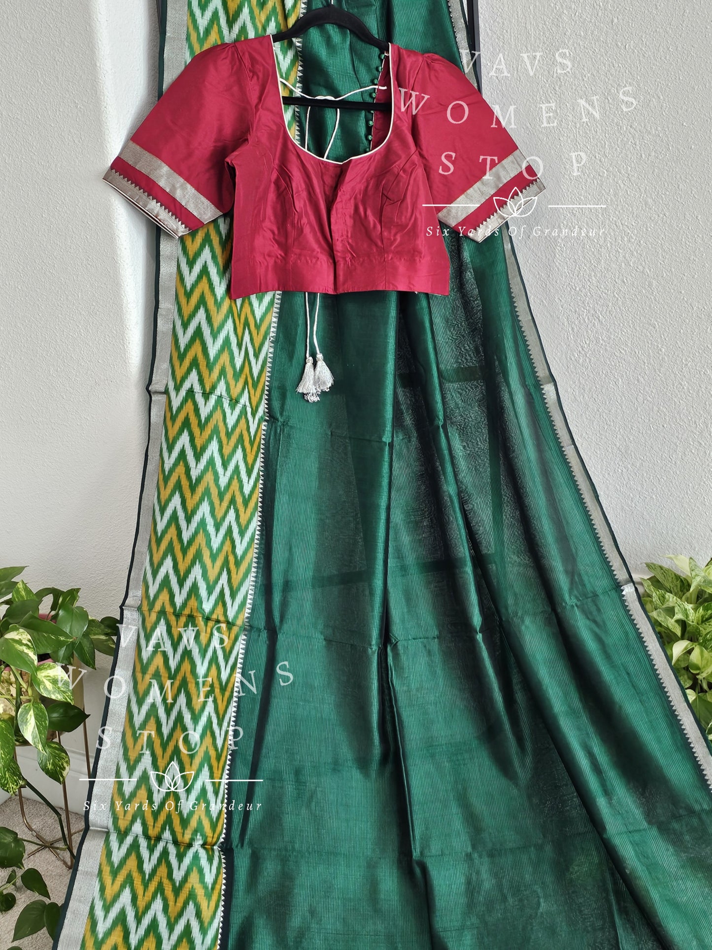Mangalagiri Pattu Pochampally Border Saree - Blouse