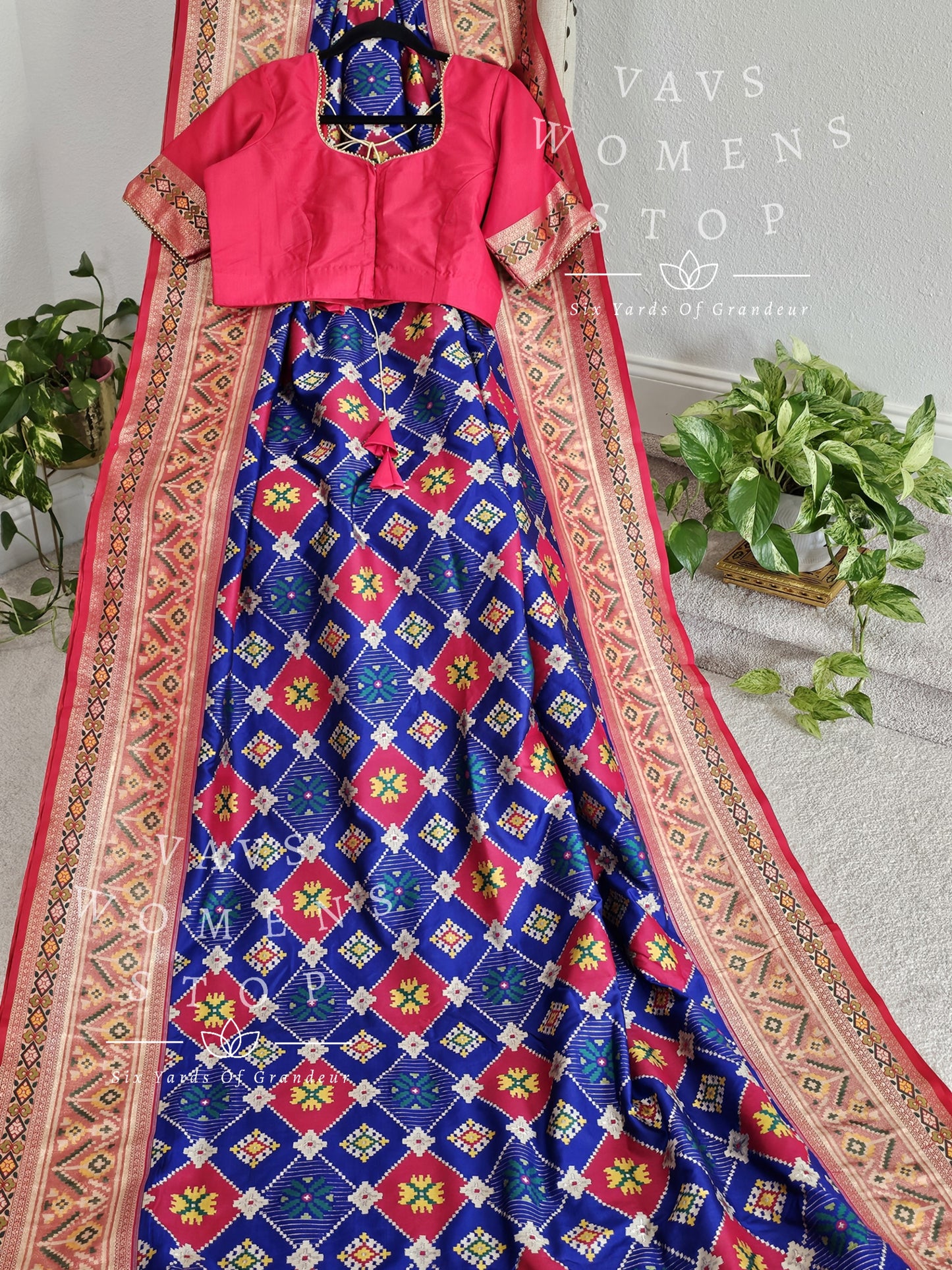 Designer Patola Benarasi Soft Silk saree - Blouse