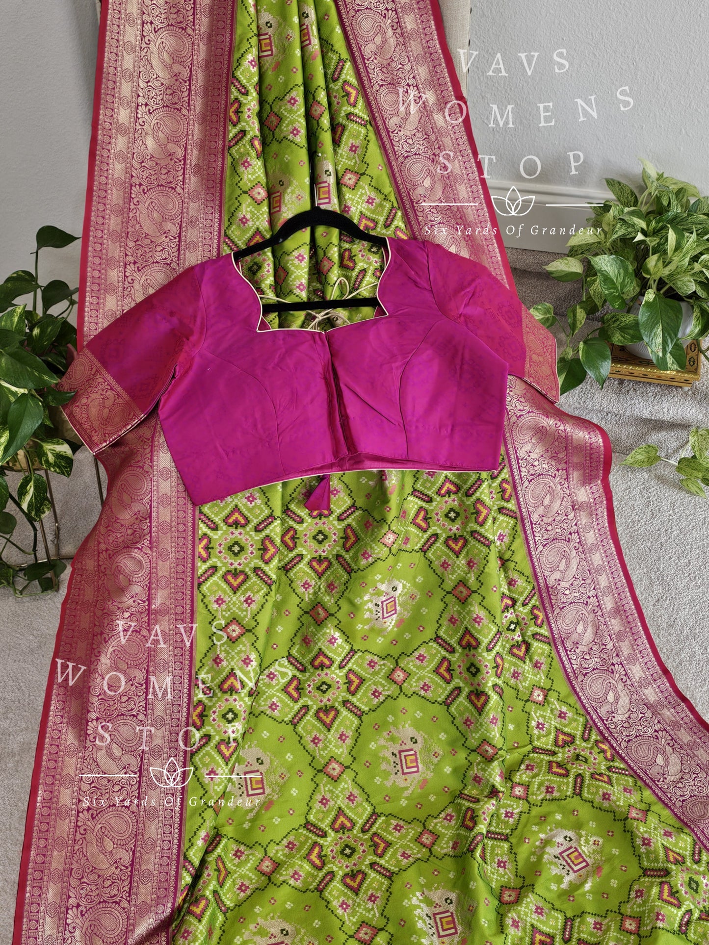 Designer Patola Benarasi Soft Silk saree - Blouse