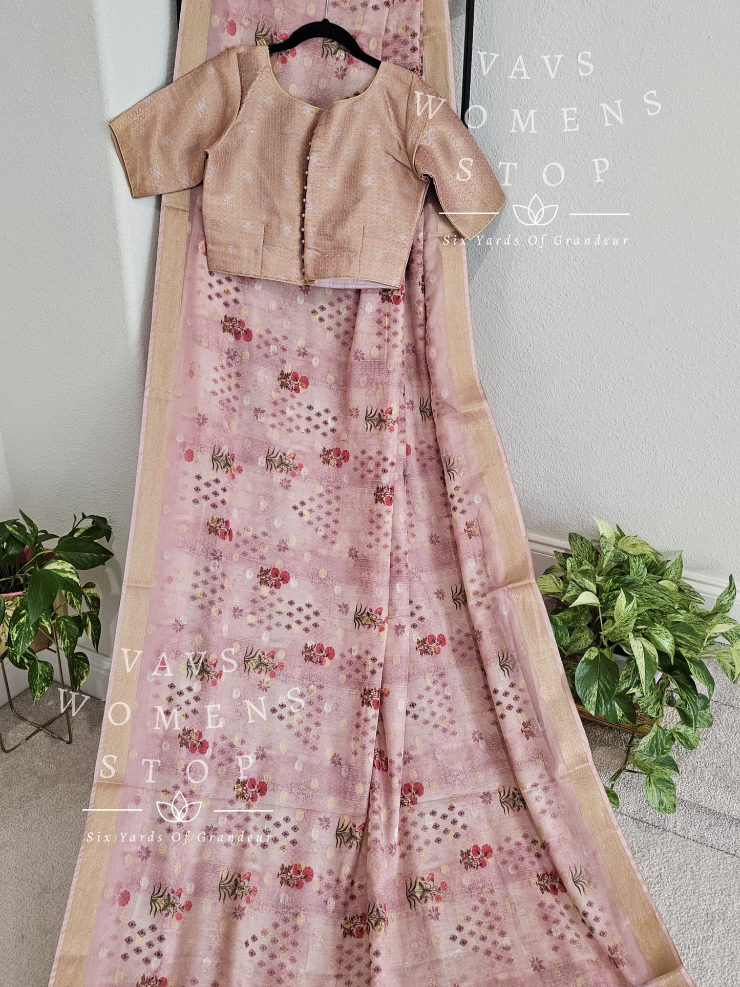 Designer Soft Benarasi Silk Cotton Saree - Blouse