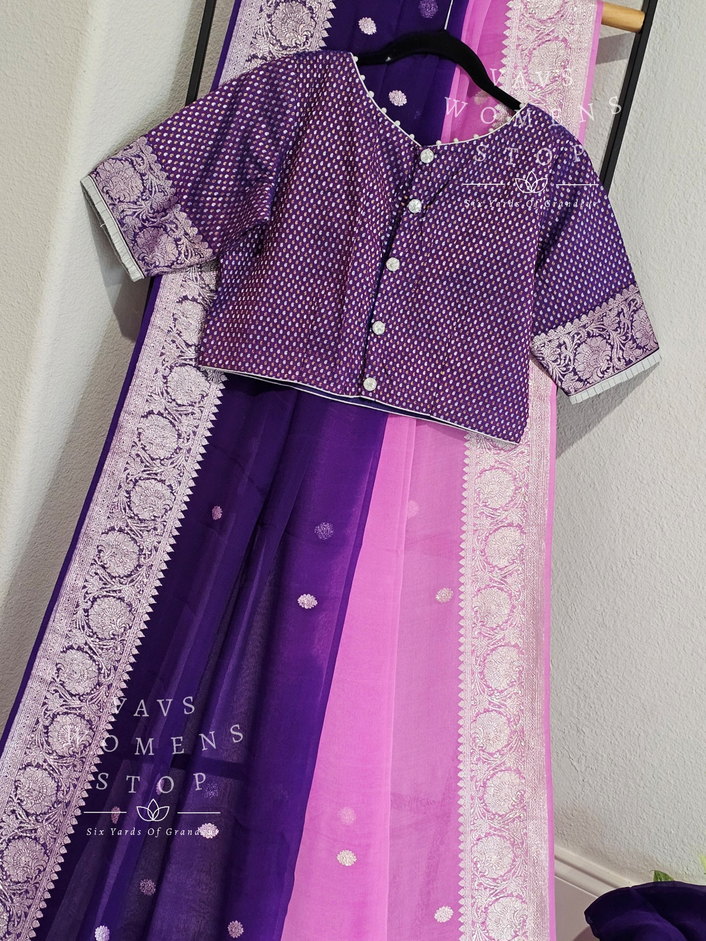 Pure Chiffon Shaded Saree - Blouse
