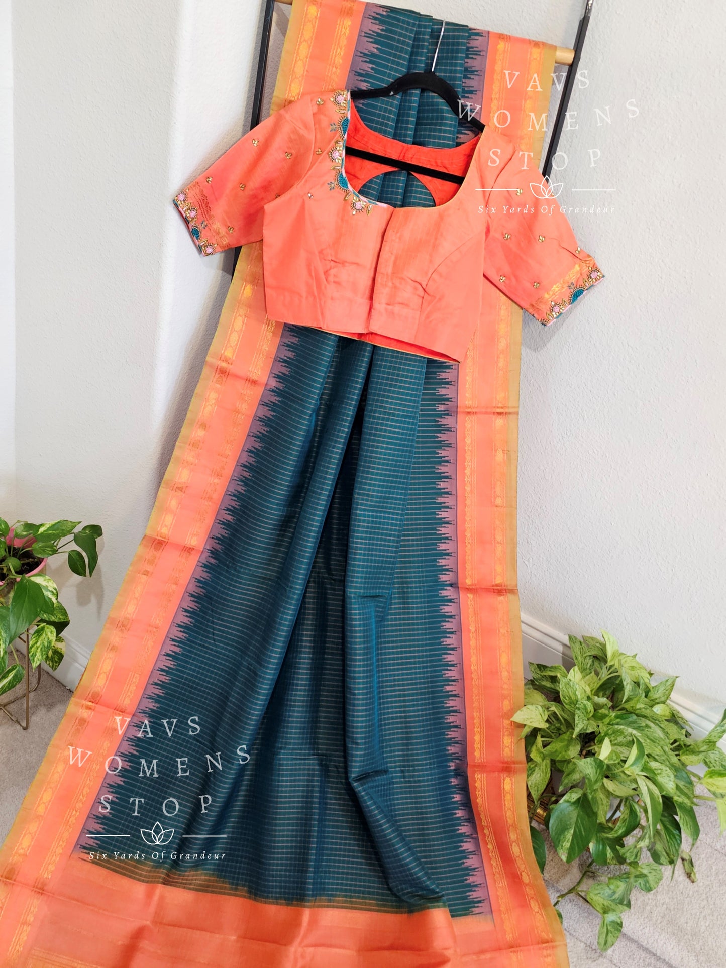 Pure Gadwal Silk saree - Blouse