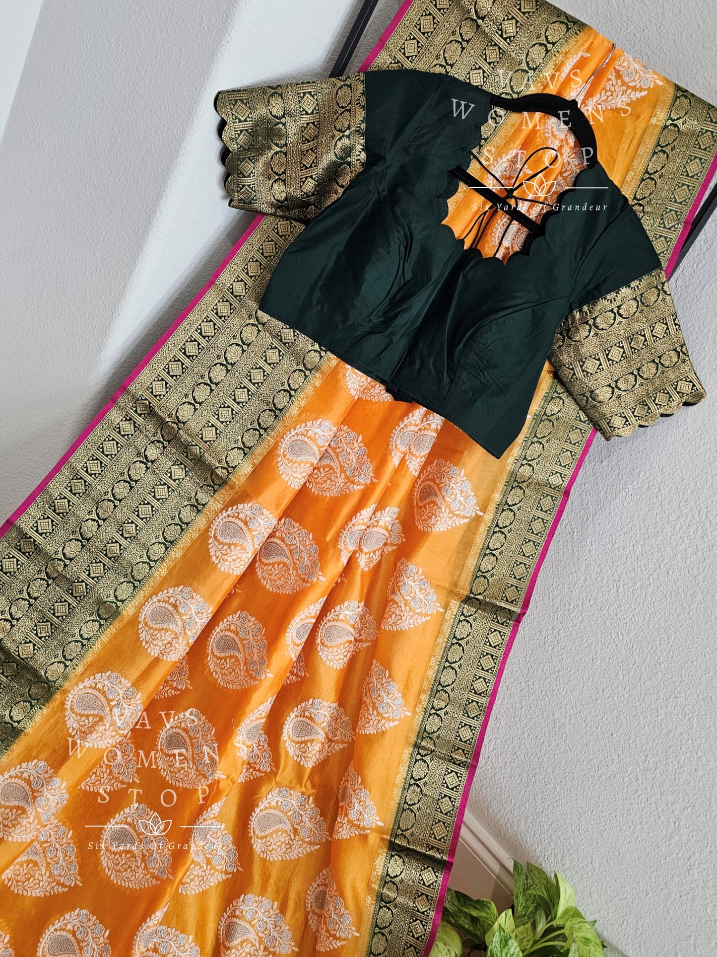 Soft Pure Kora Organza Chikankari Work Saree - Blouse