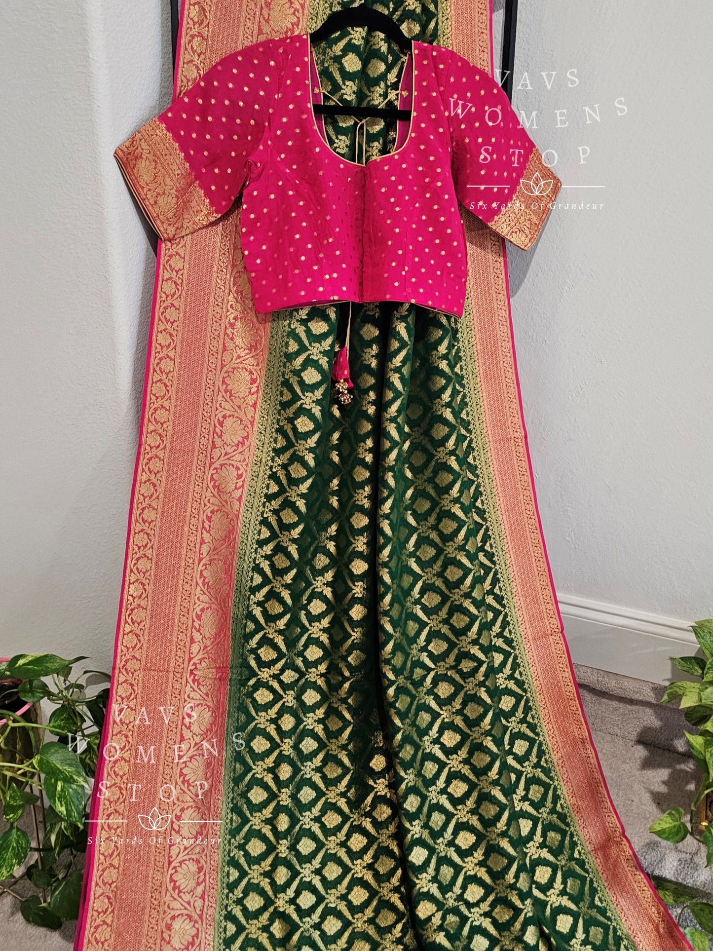 Pure Khaddi Georgette Powerloom Saree - Blouse
