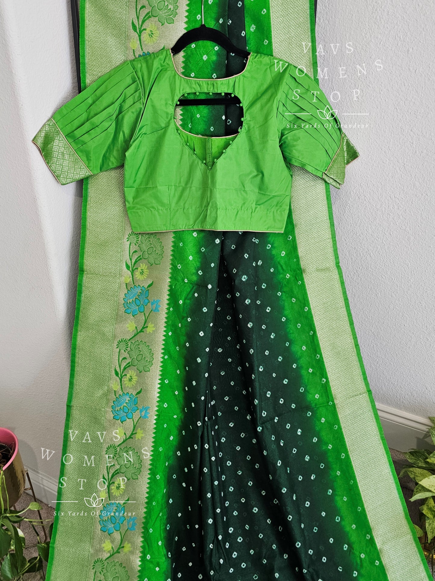 Blended Jute Dupion Bhandini Paithani Border Saree - Blouse