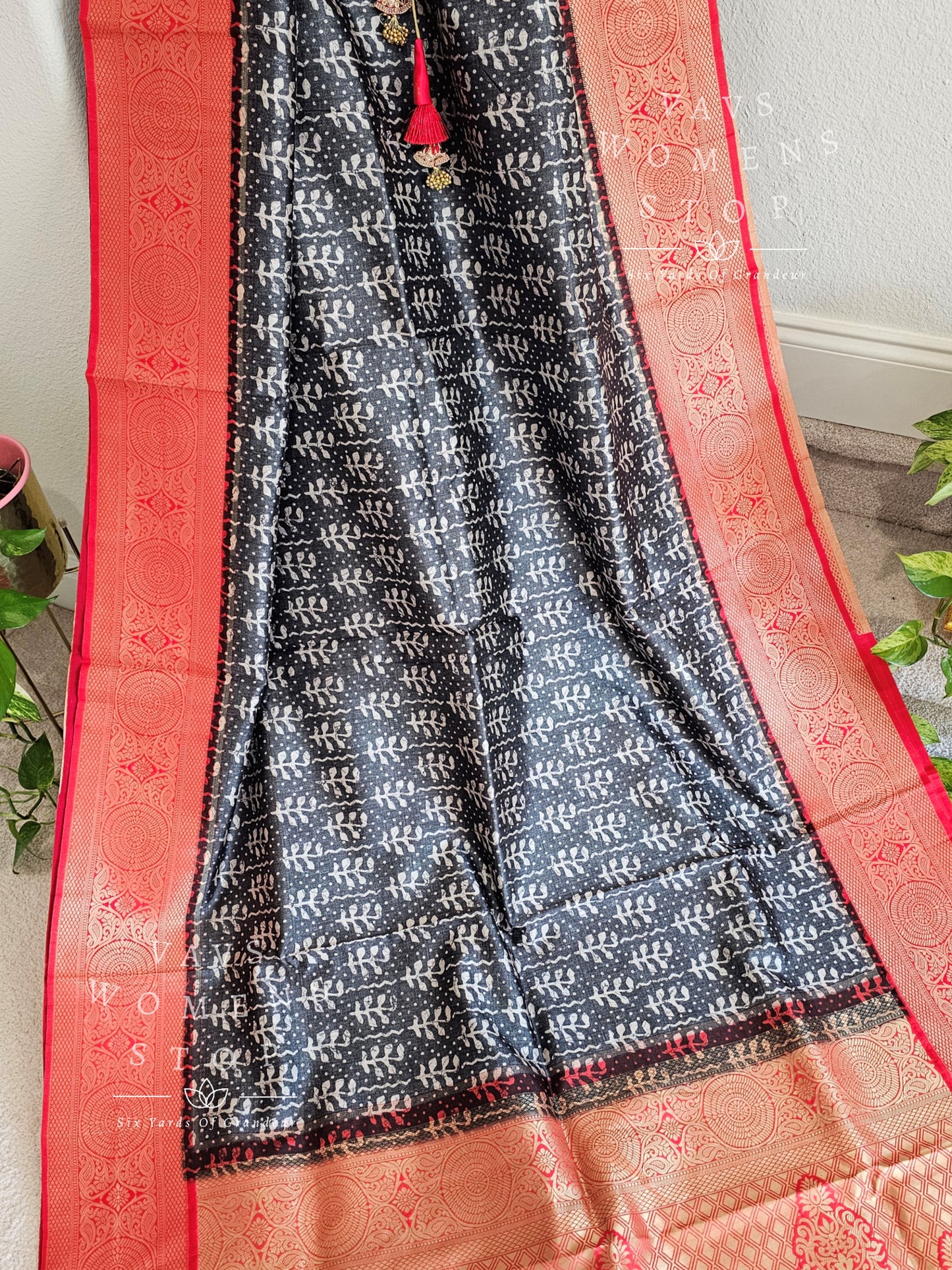 Benarasi Tussar Rawsilk Kalamkari Digital Print Saree - Blouse