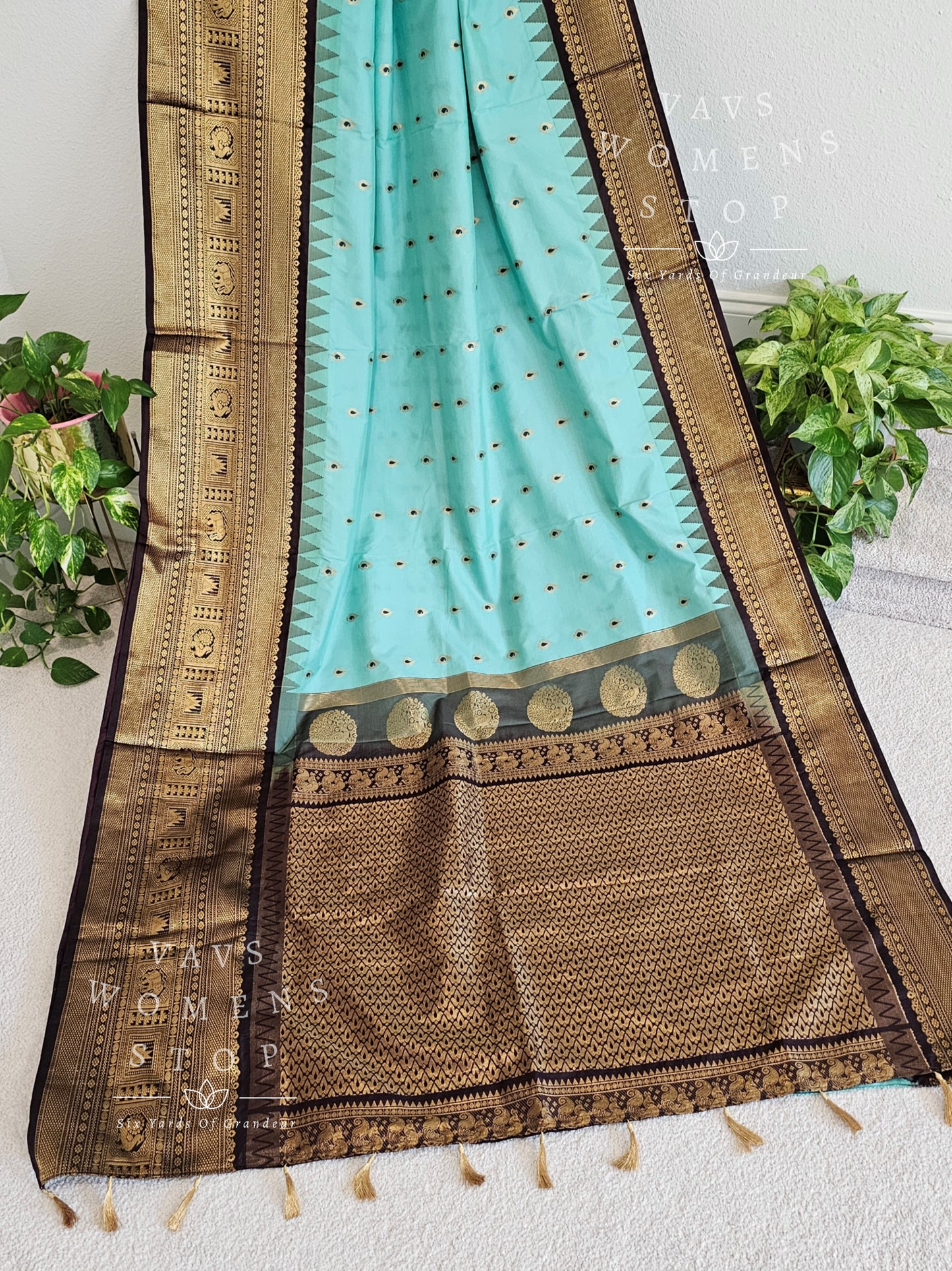 Semi Gadwal Silk Saree - Blouse