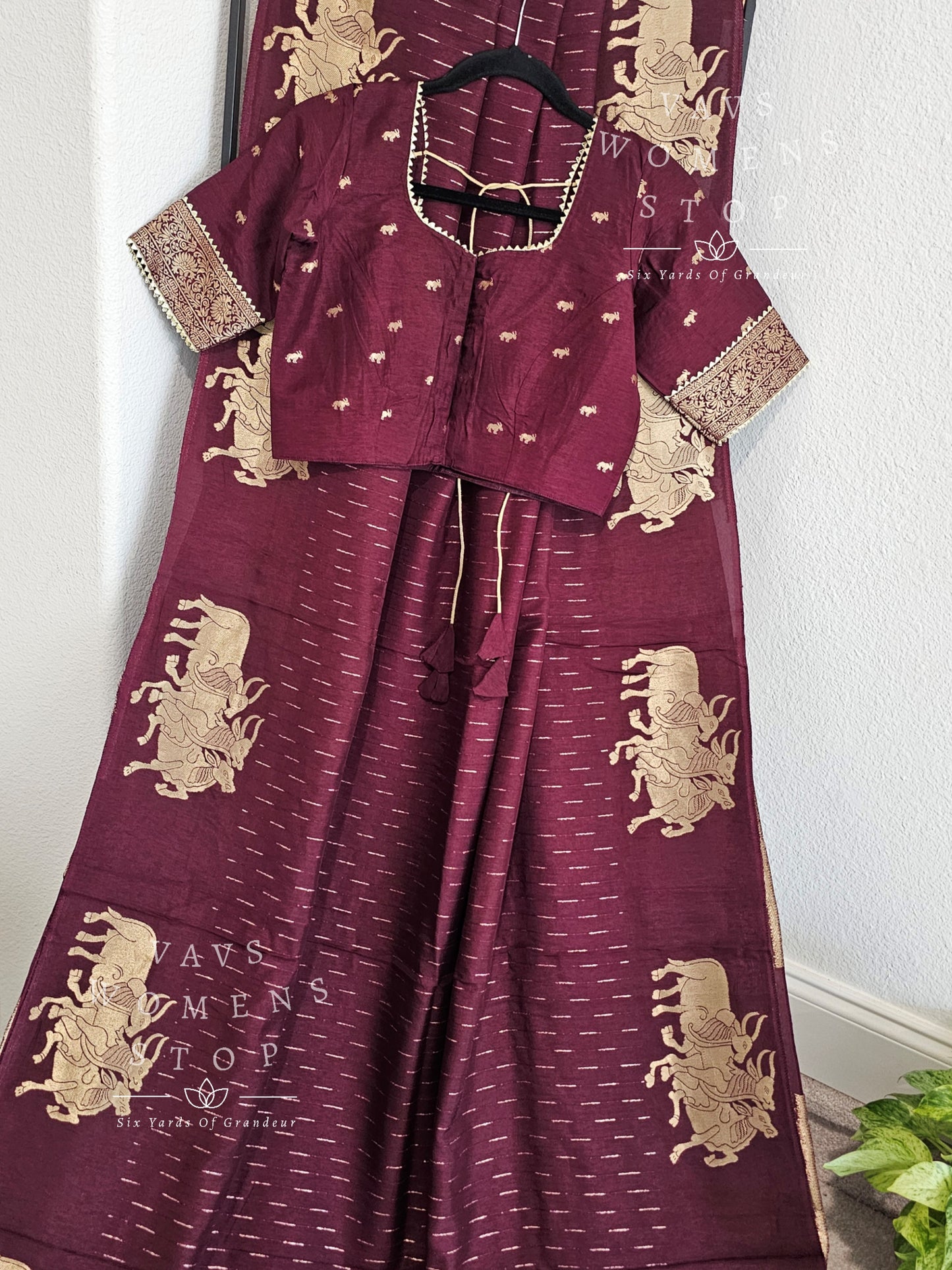 Pichwai Designer Dola Crepe Silk Saree - Blouse