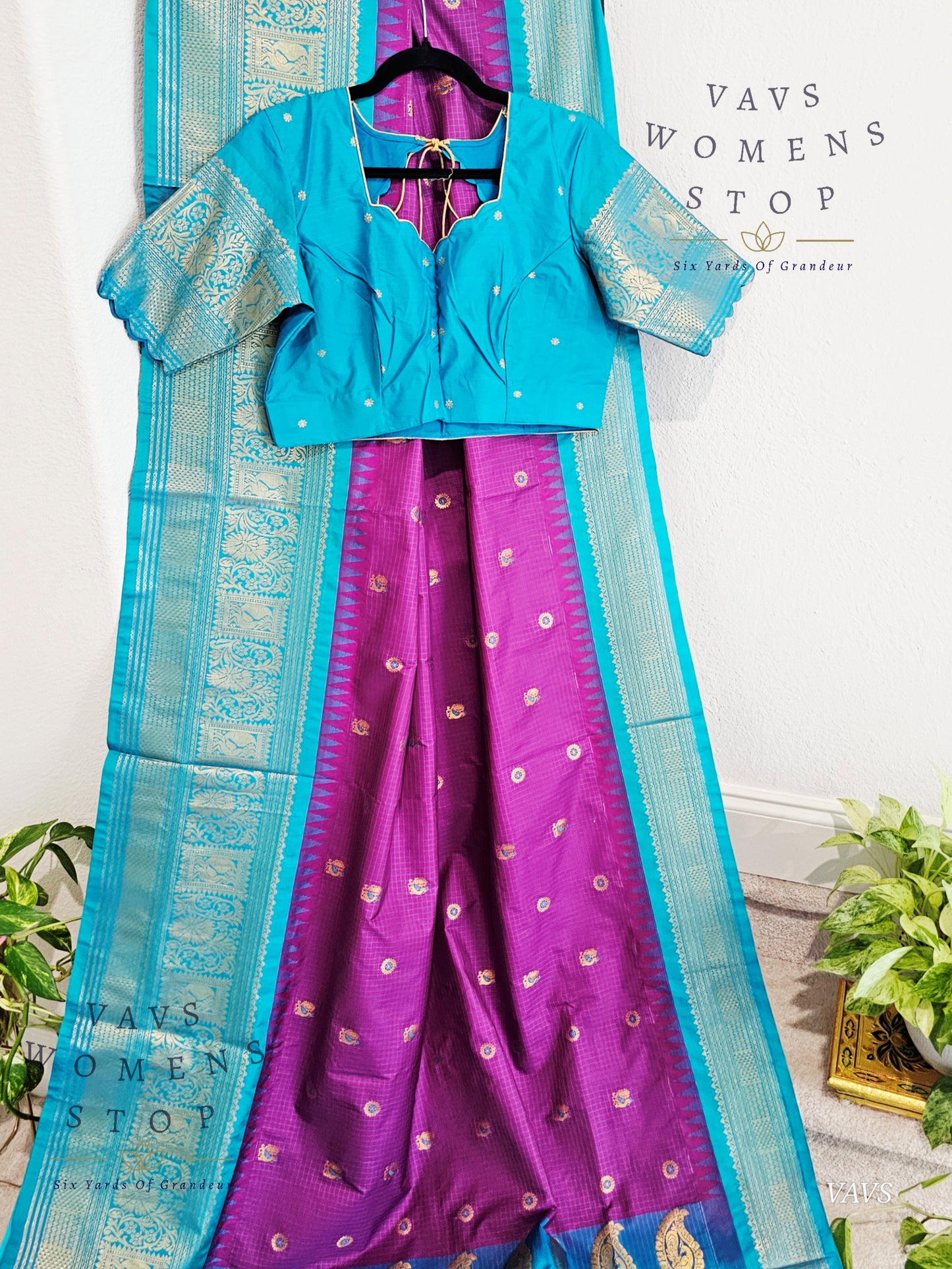 Semi Gadwal Silk Saree - Blouse