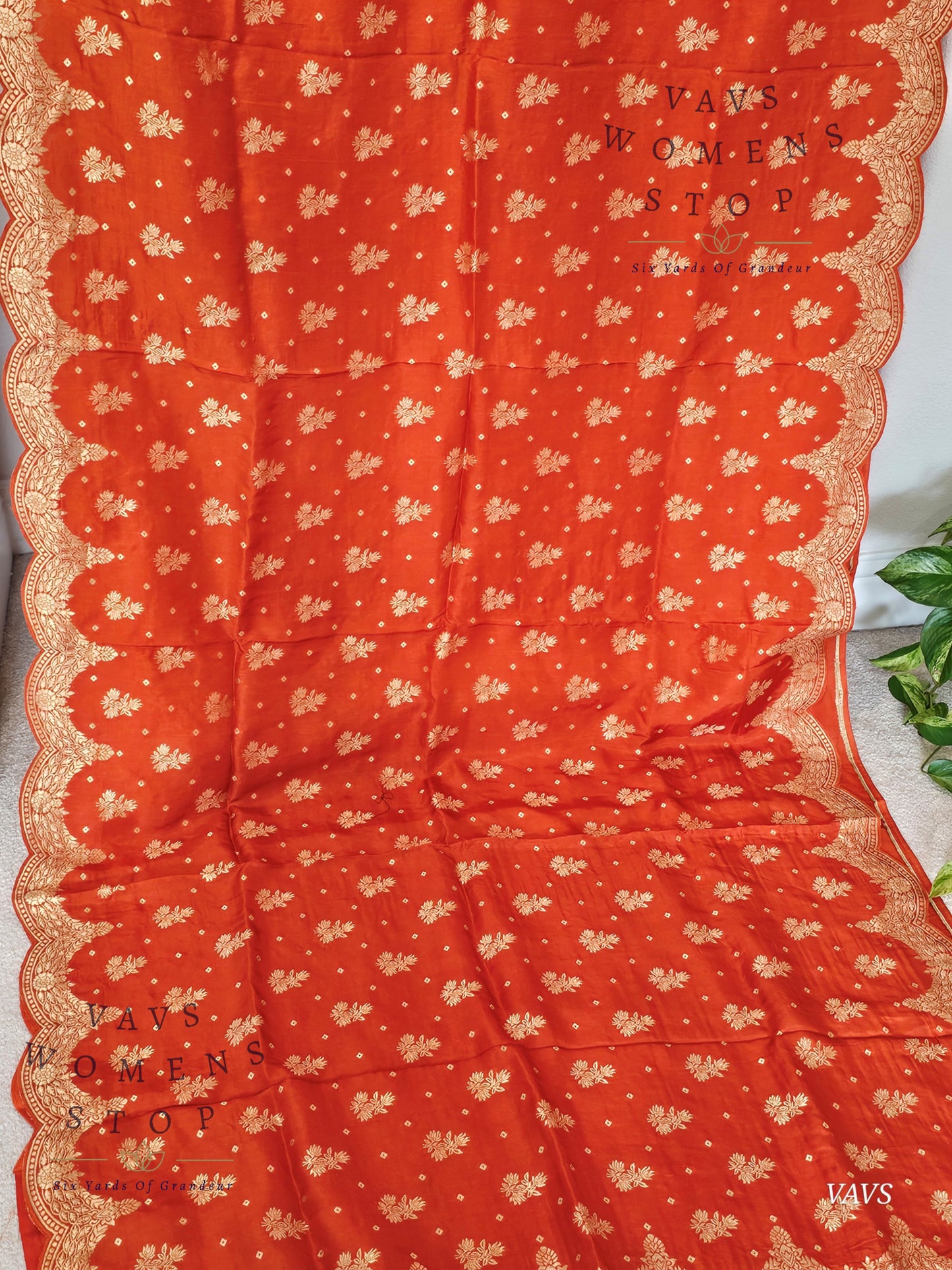 Scalloped Border All Over Butta Fancy Dola Silk Saree with Blouse – Elegant Party & Festive Wear