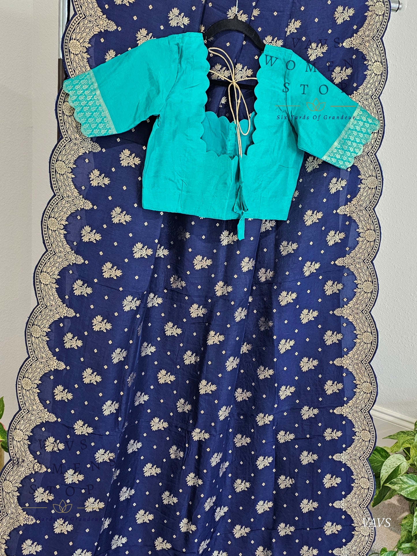 Scalloped Border All Over Butta Fancy Dola Silk Navy Blue Saree with Teal Green Blouse – Elegant Party & Festive Wear