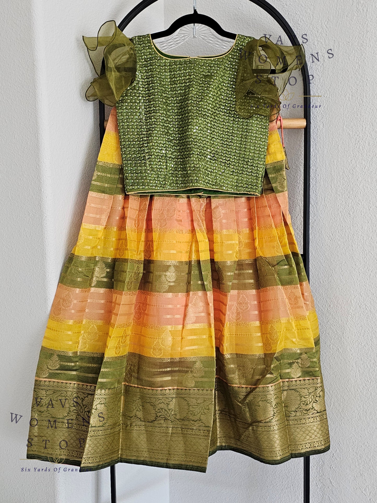 Designer Benarasi Chiniya Lehenga/Langa Blouse