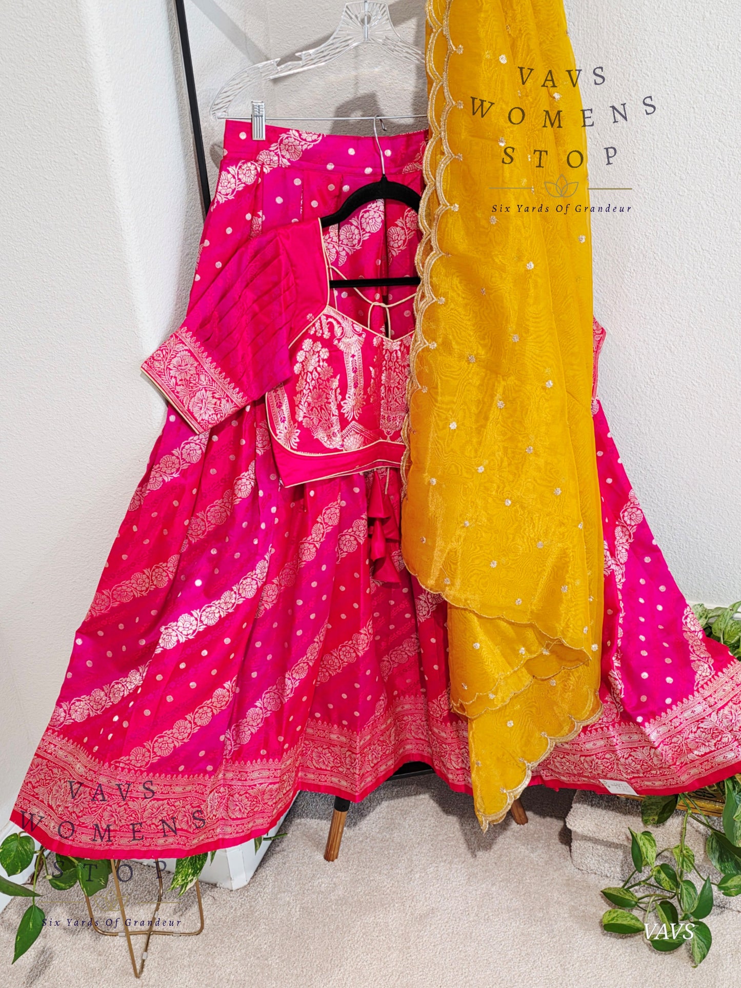 Soft Benarasi Silk Lehenga Set - Tissue Duppata
