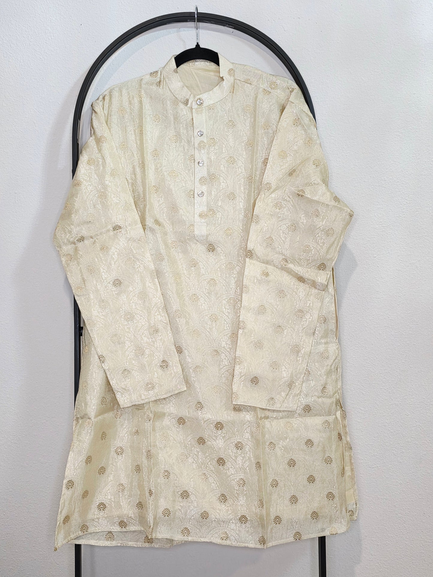Men’s Cream Banarasi Silk Kurta – Size L