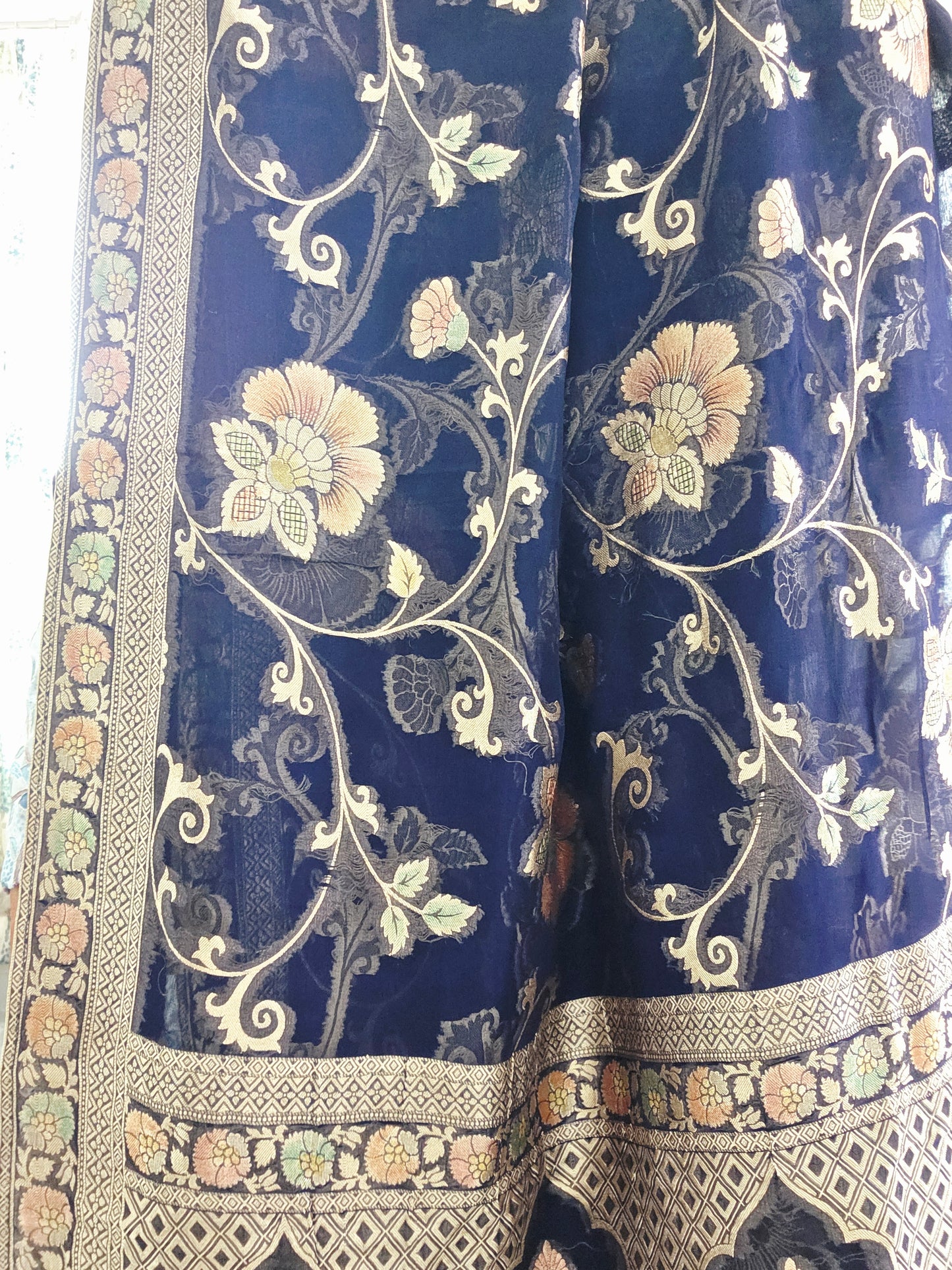 Pure Khaddi Viscose Georgette Designer Saree - Blouse
