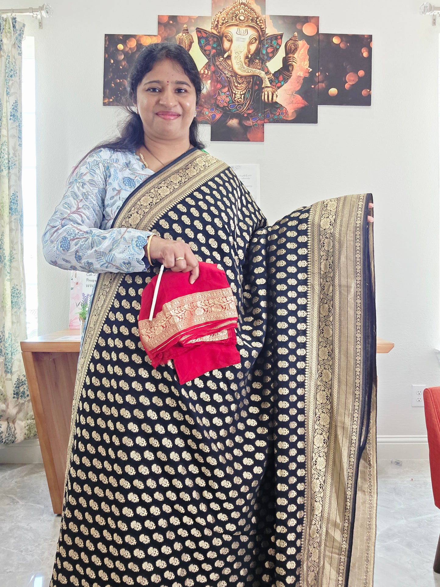 Midnight Noir & Antique Gold Pure Viscose Khaddi Georgette Powerloom Saree with Contrast Blouse Piece