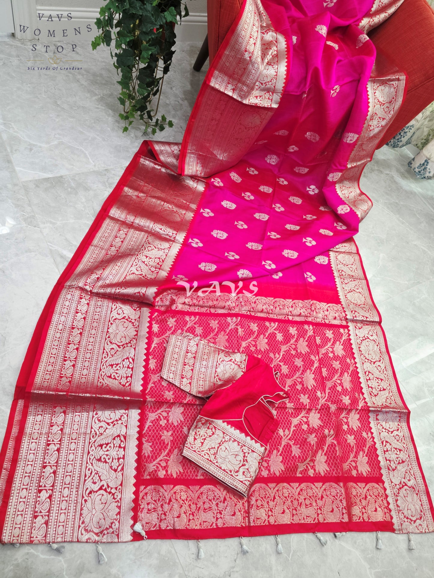 Royal Rani Pink Pure Venkatagiri Pattu Handloom Saree with Silver Zari Stitched Blouse