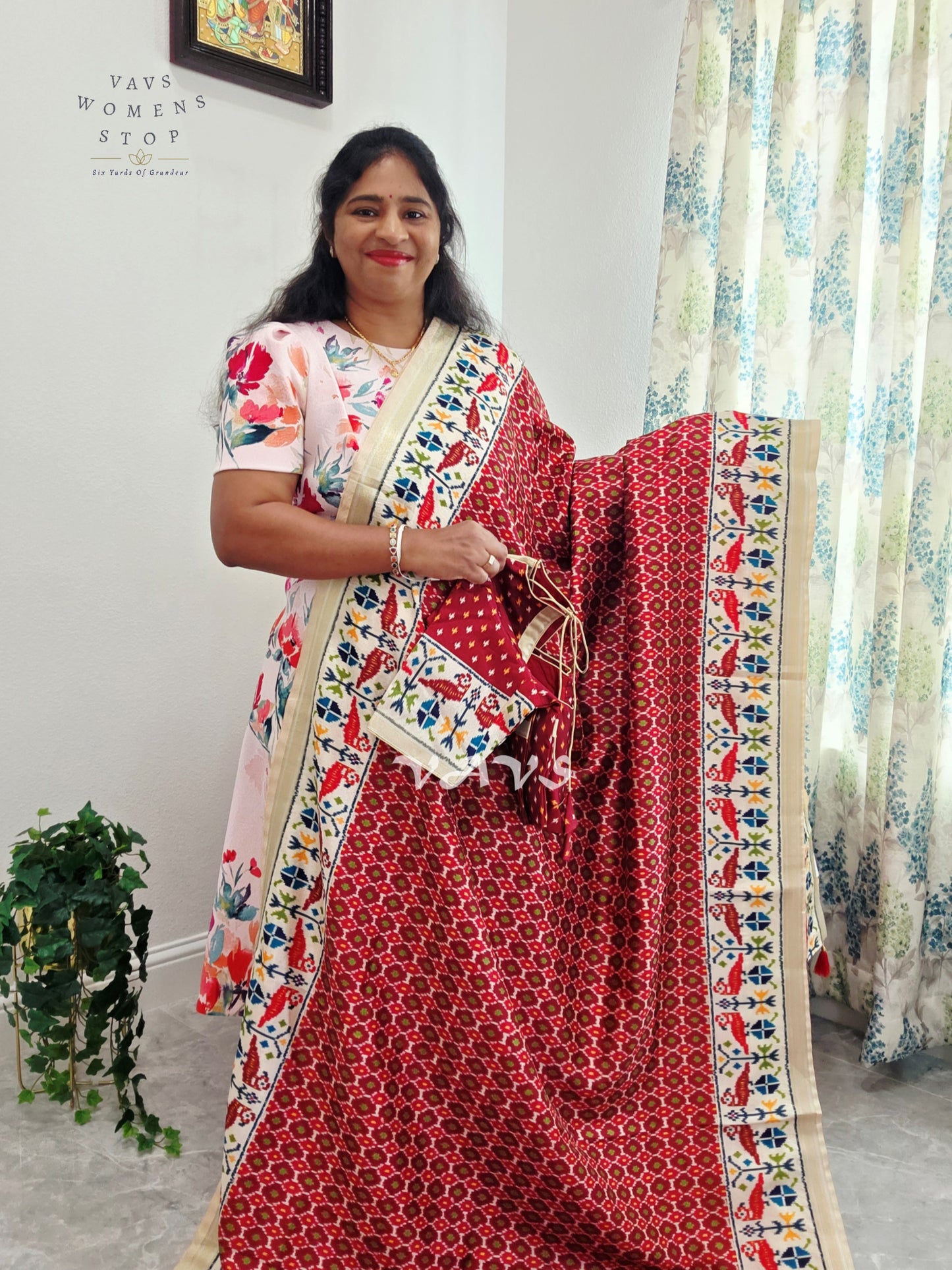 Regal Crimson Red Pochampally Ikkat Print Blended Banarasi Silk Saree with Ivory Gold Pallu & Stitched Blouse Size 38-44