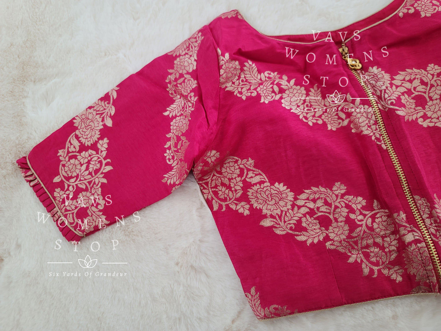 Munga Crepe silk Leheriya Design Blouse