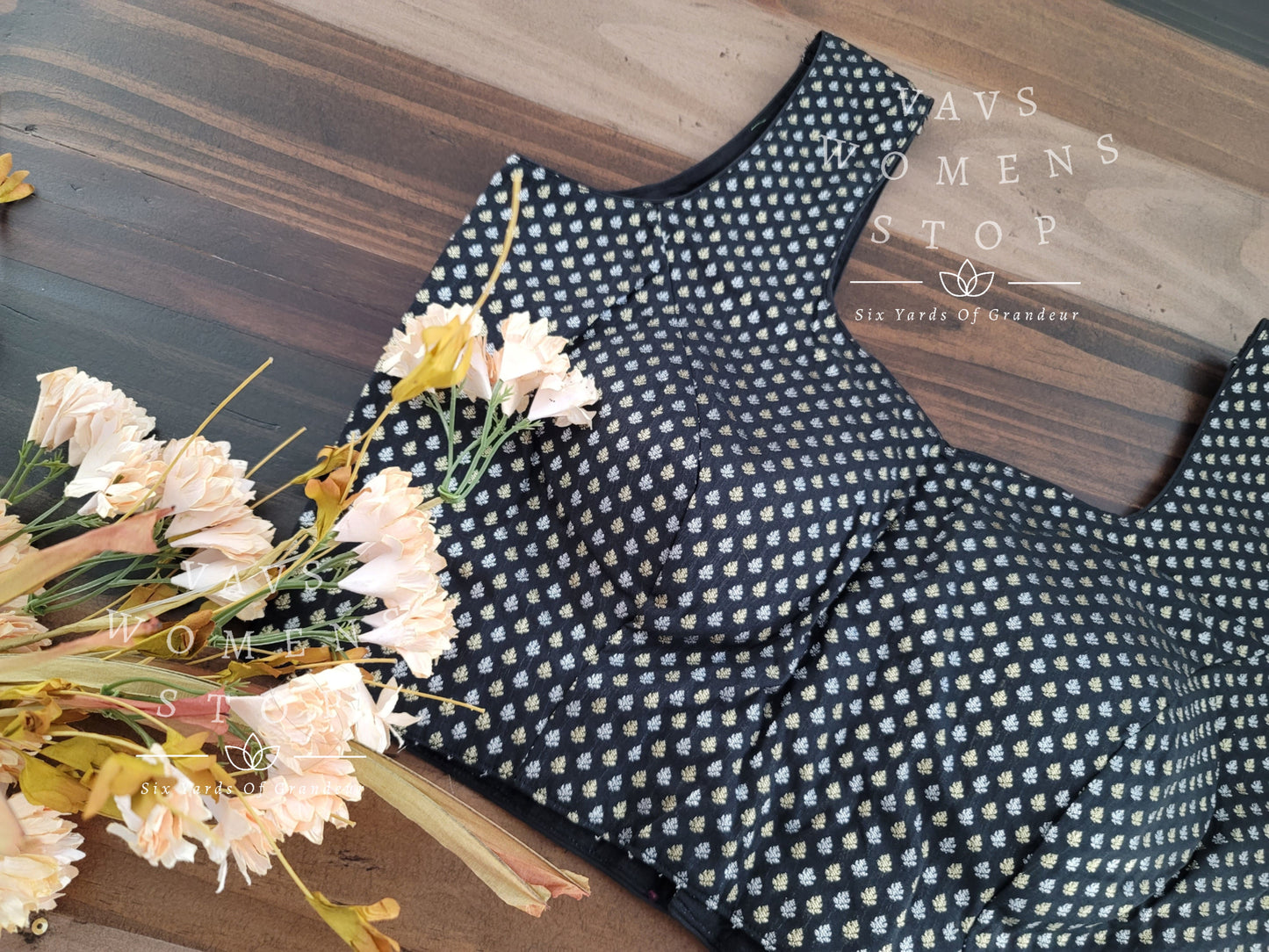 Benarasi Sleeveless Blouse