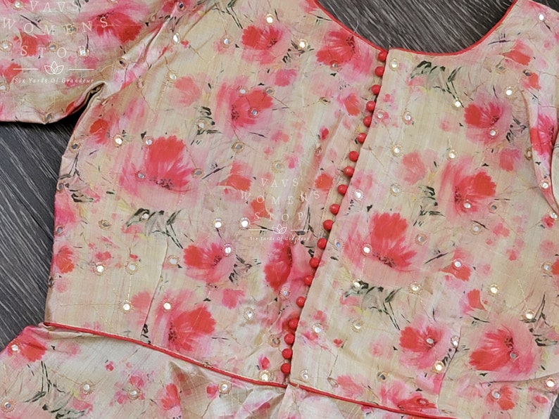 Croptop/Shirt Patterned Blouse