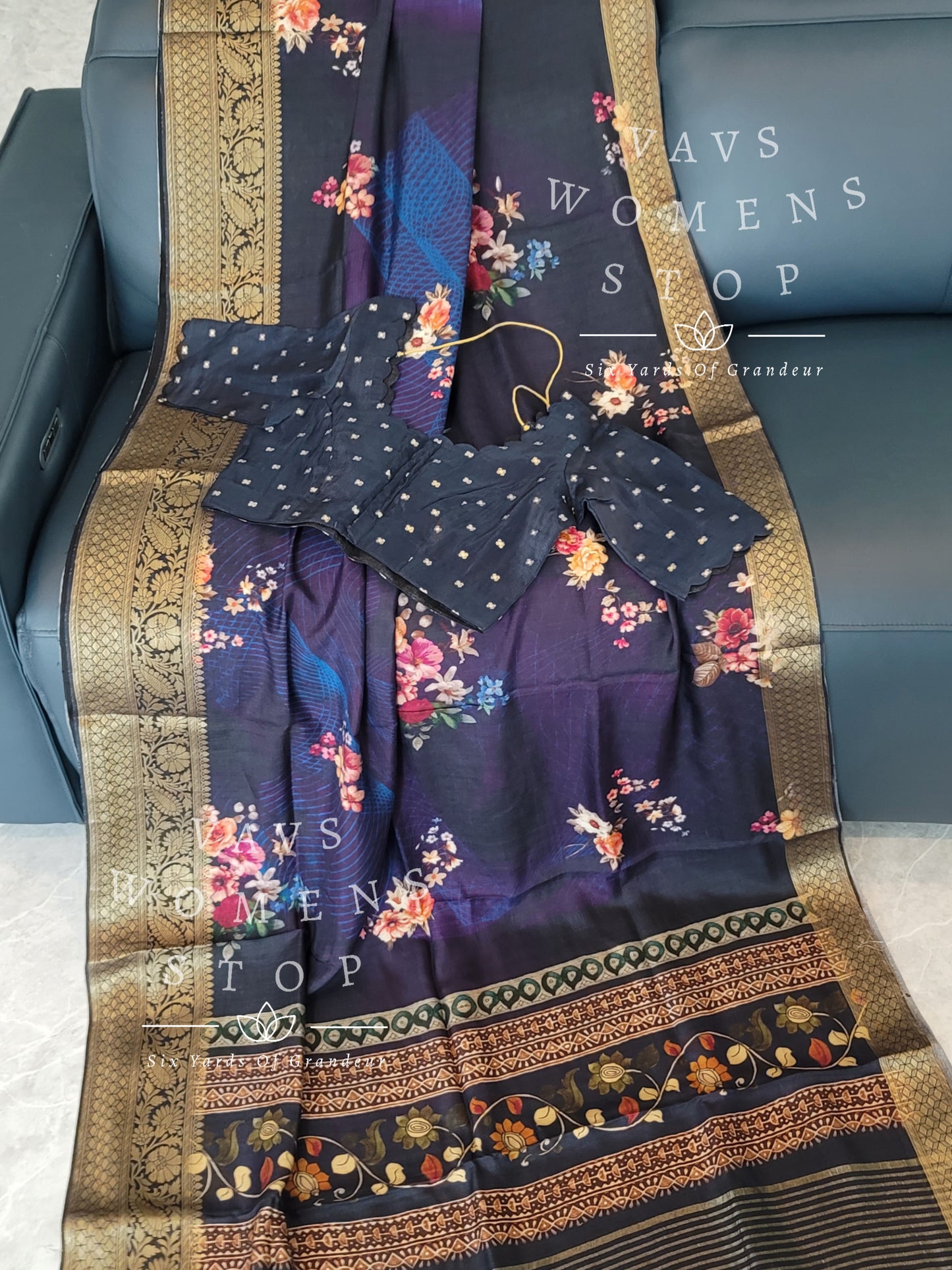 Floral Print Semi Benarasi Soft Dola Silk Saree - Blouse
