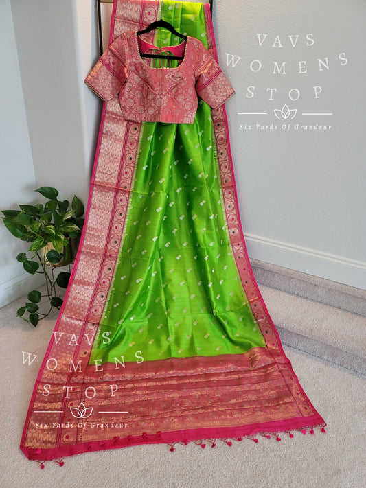 Handwoven Pure Chiniya Silk Saree - Blouse