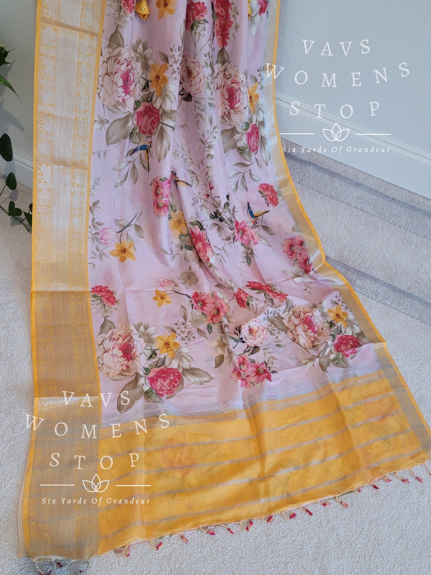 Mangalagiri Pattu Floral Print Saree - Blouse
